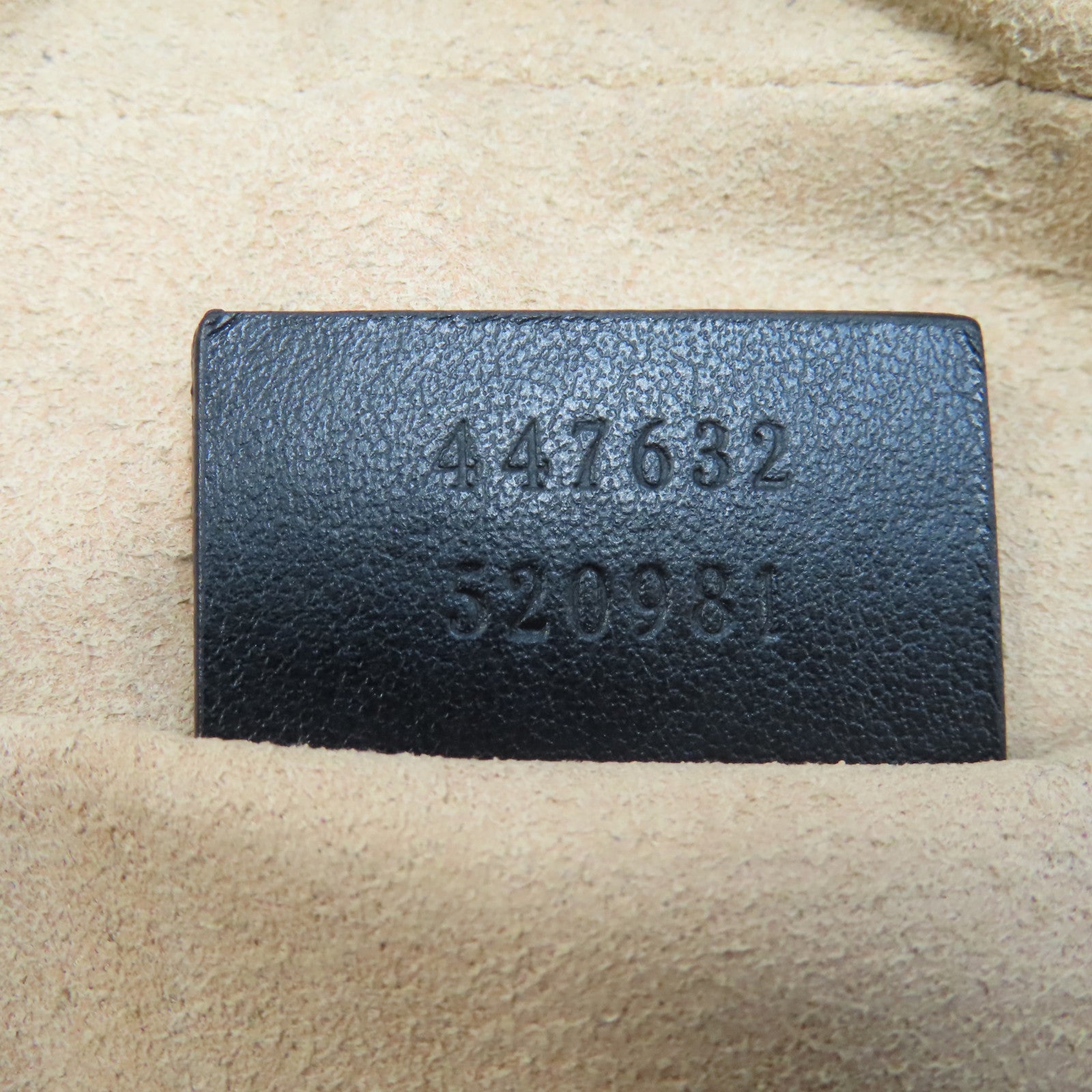 GUCCI 牛皮皮革GG Marmont金扣鏈帶肩背袋黑色