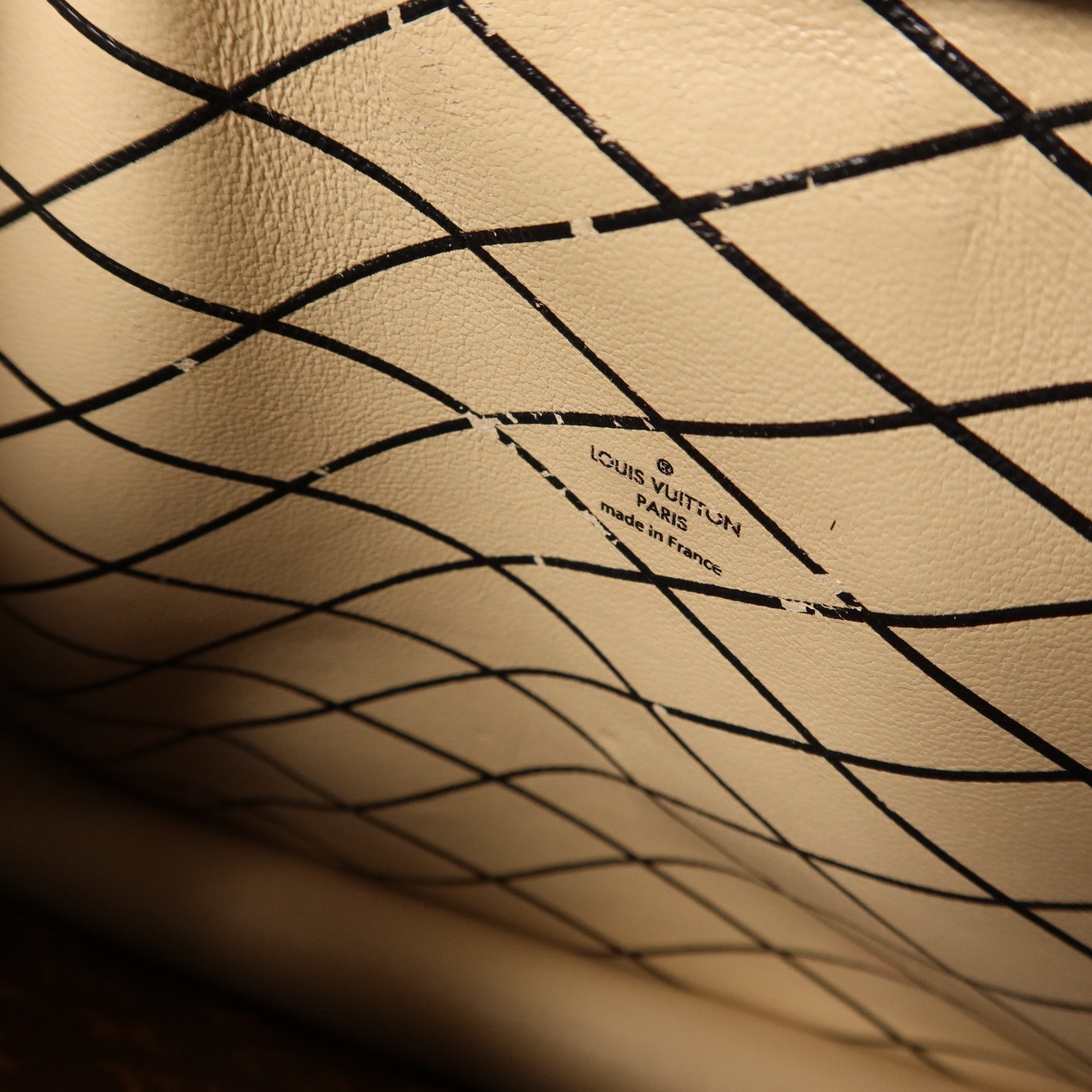 LOUIS VUITTON 【激減優惠】Monogram Reverse Trunk Clutch金扣肩背袋