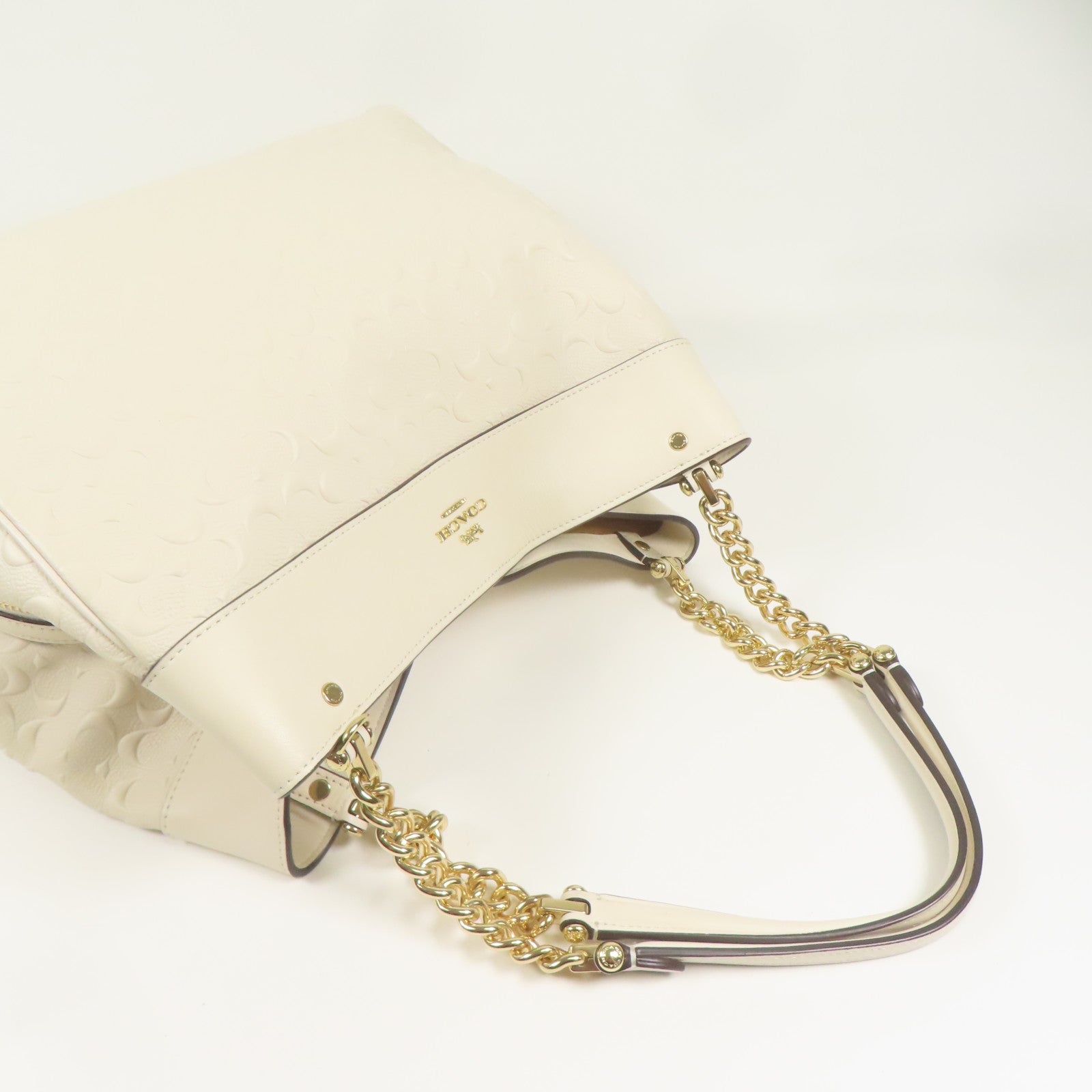 COACH GHW Shoulder Bag Calfskin Leather White
