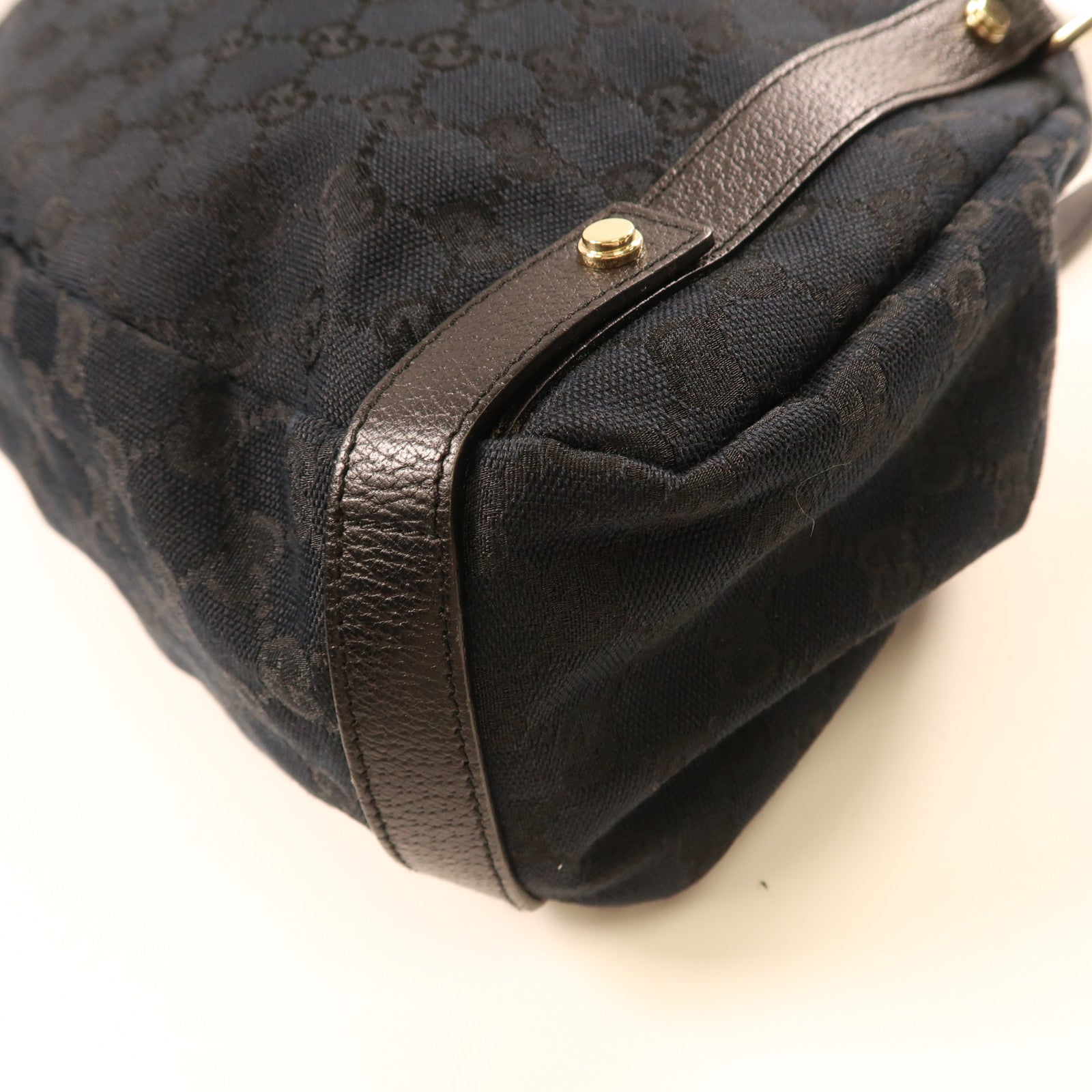 GUCCI 帆布Shoulder Bag金扣肩背袋黑色