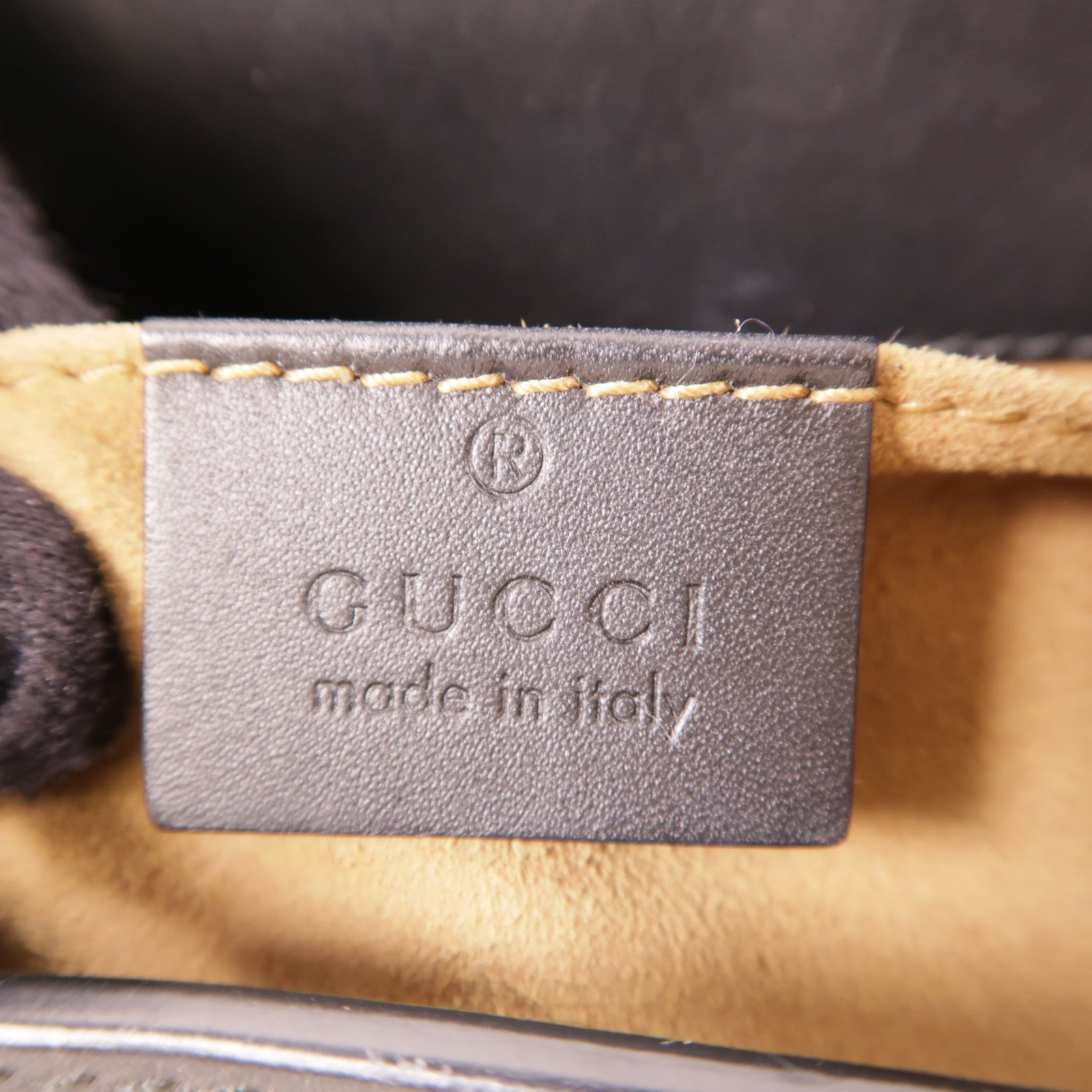 GUCCI 塗層帆布Padlock金扣肩背袋