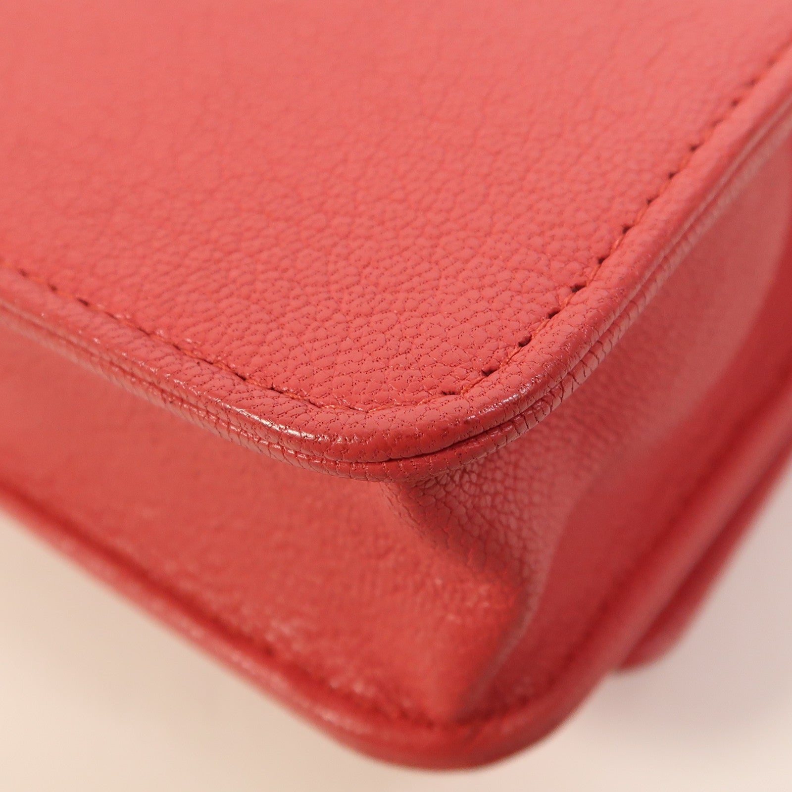 CHANEL 牛皮皮革WOC Wallet On Chain鏈帶肩背袋