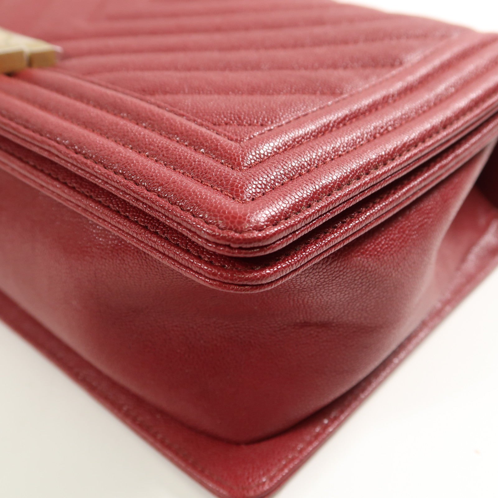 CHANEL 牛皮皮革Boy Chanel 28金扣鏈帶肩背袋