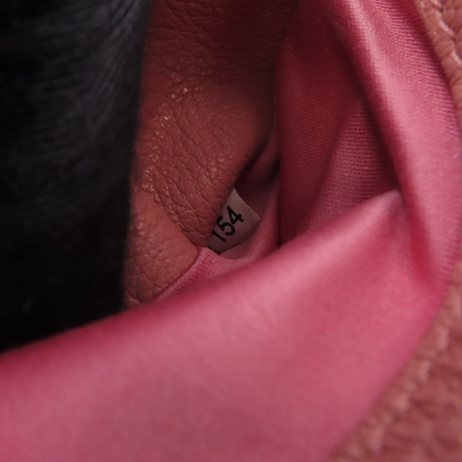 Miu Miu 牛皮皮革Chain Shoulder金扣鏈帶肩背袋粉紅色/淺藍色/淡黄色