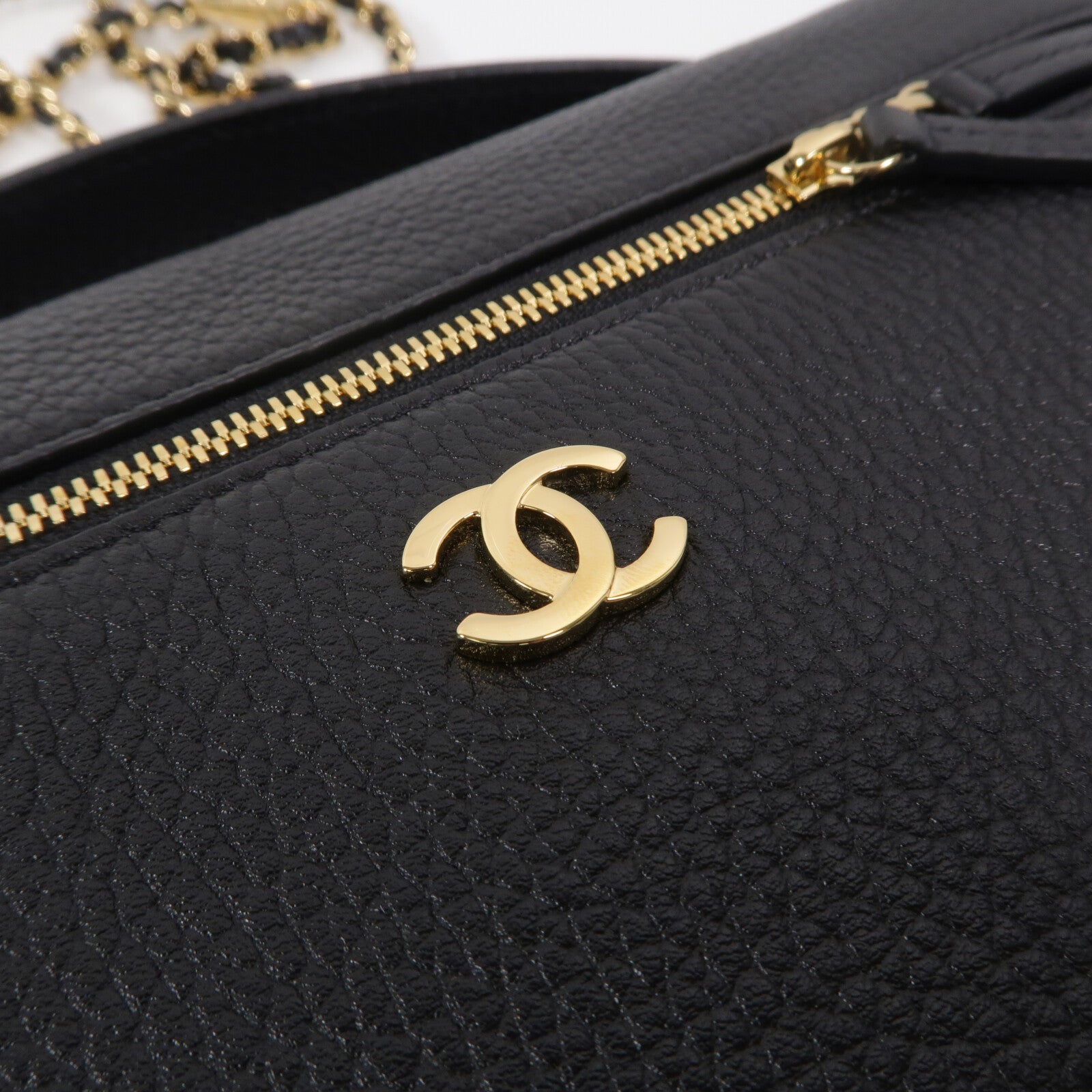 CHANEL 牛皮皮革Vanity With Chain鏈帶手挽肩背兩用袋