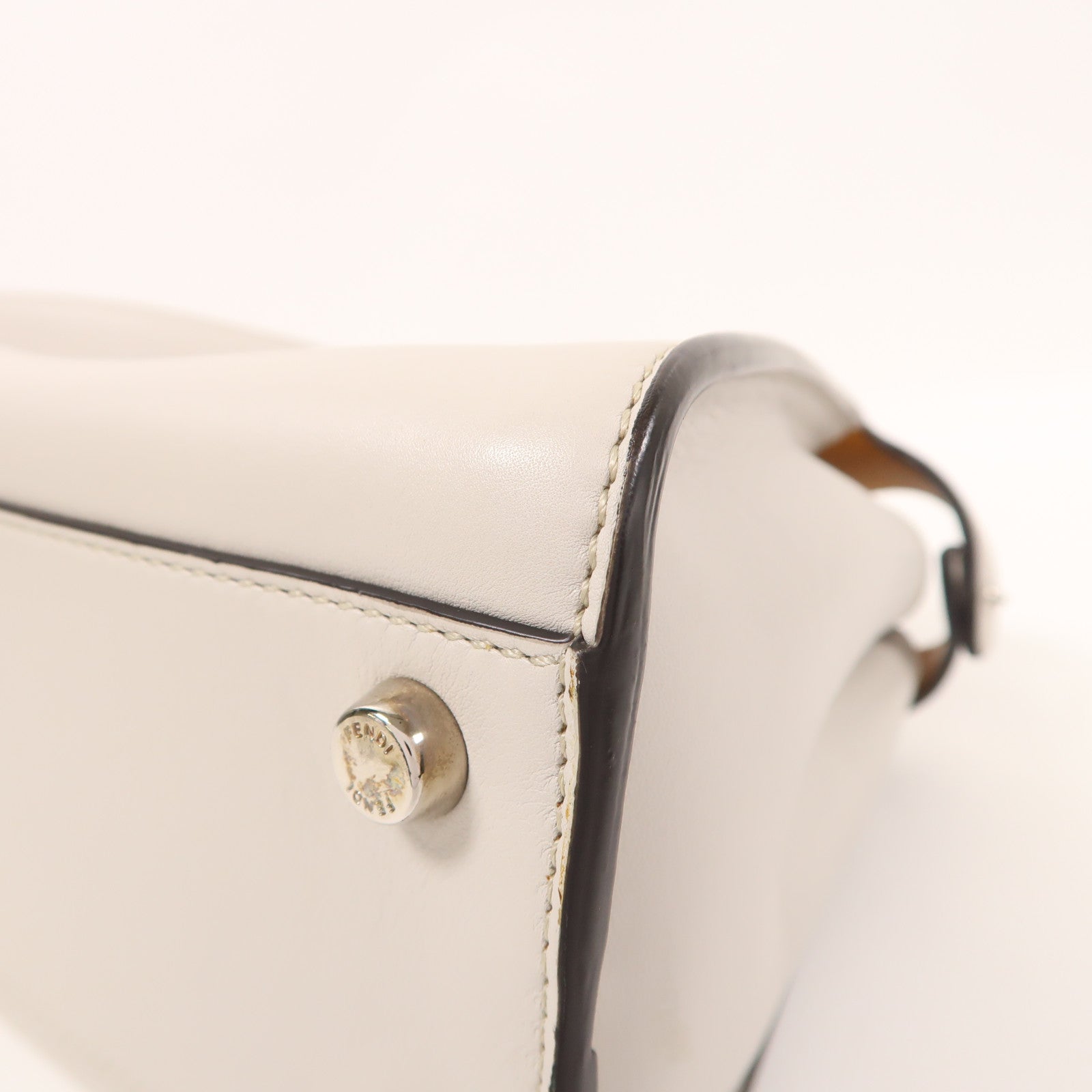 FENDI 牛皮皮革Peekaboo銀扣手挽肩背兩用袋