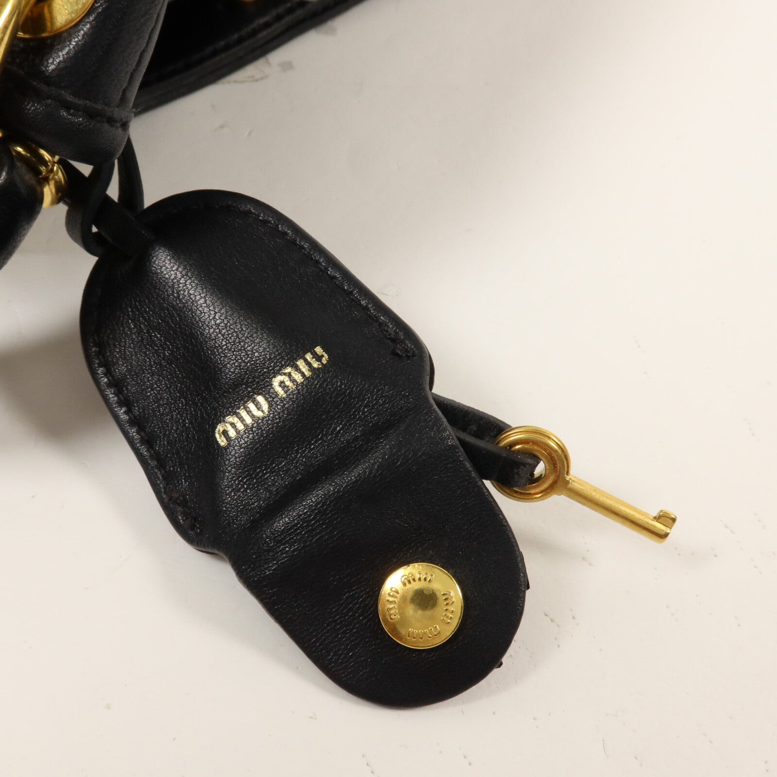 Miu Miu 羊皮皮革Coffer Bag肩背袋