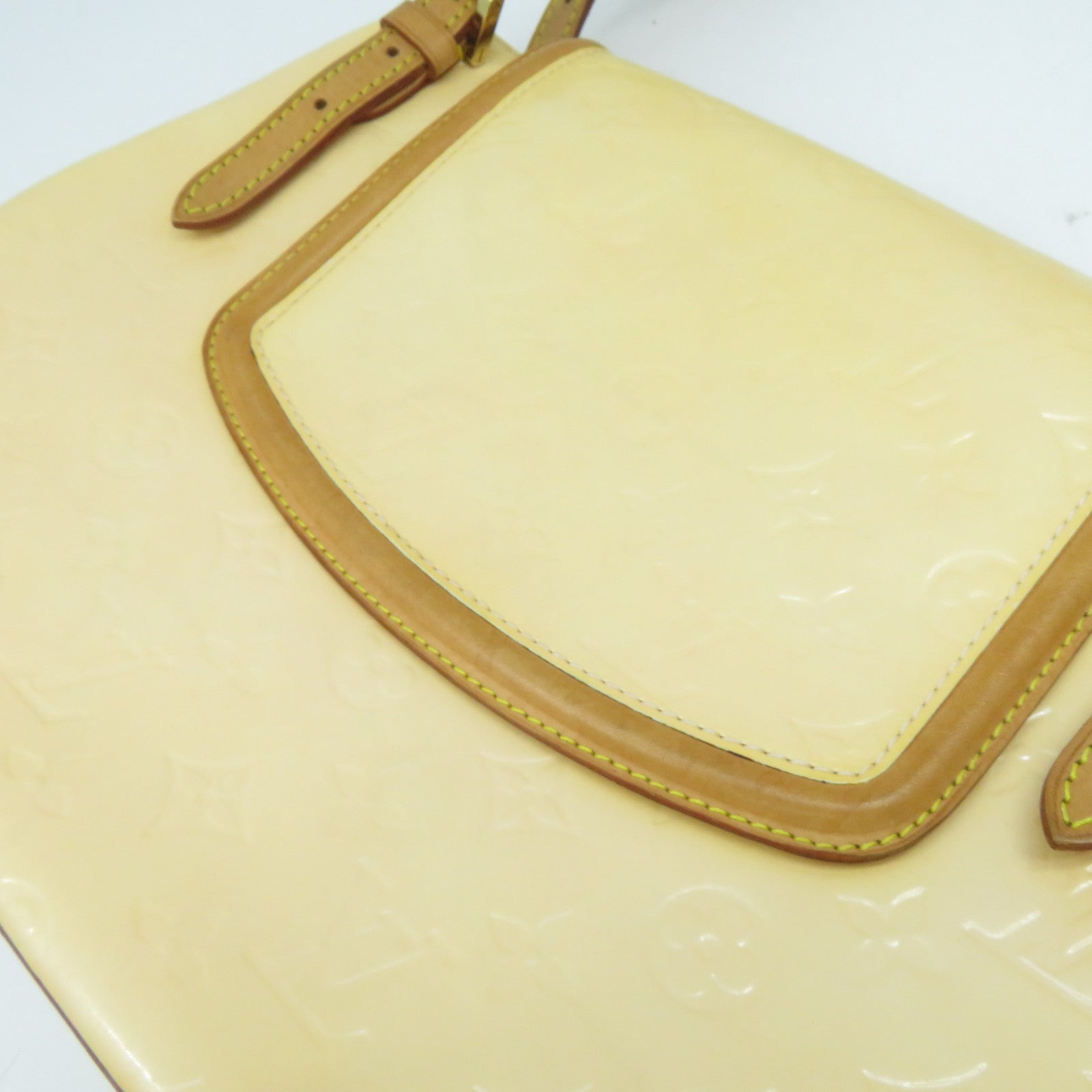 LOUIS VUITTON 【激減優惠】Monogram Vernis Biscayne Bay GM金扣肩背袋米色