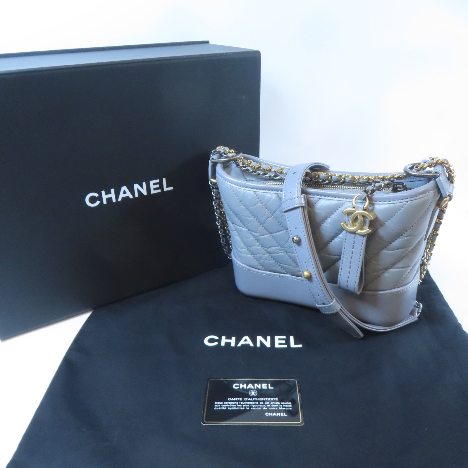 CHANEL 【激減優惠】斜紋羊皮皮革Gabrielle Small銀扣肩背袋灰色