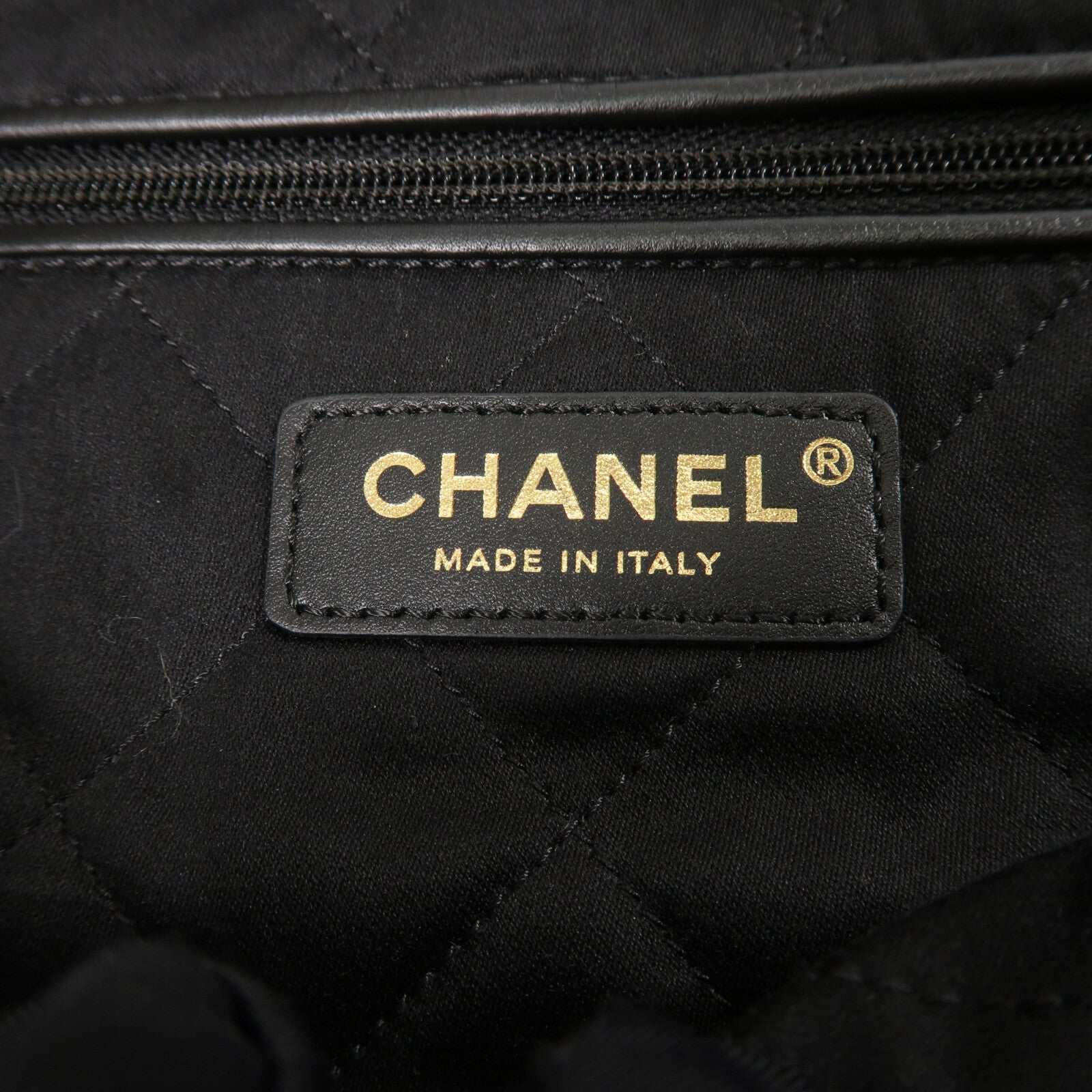 CHANEL Chanel 22 Small鏈帶肩背袋