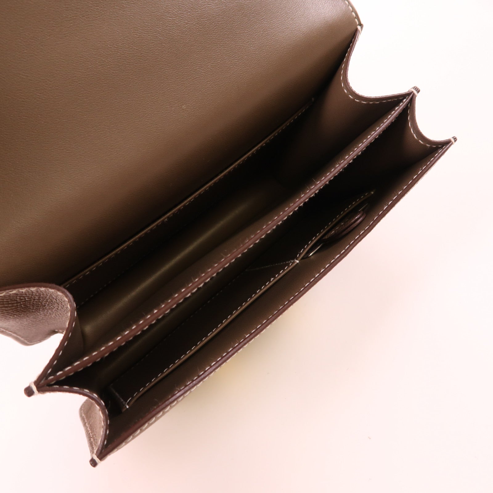 HERMES Epsom皮革Constance Mini金扣肩背袋Etoupe