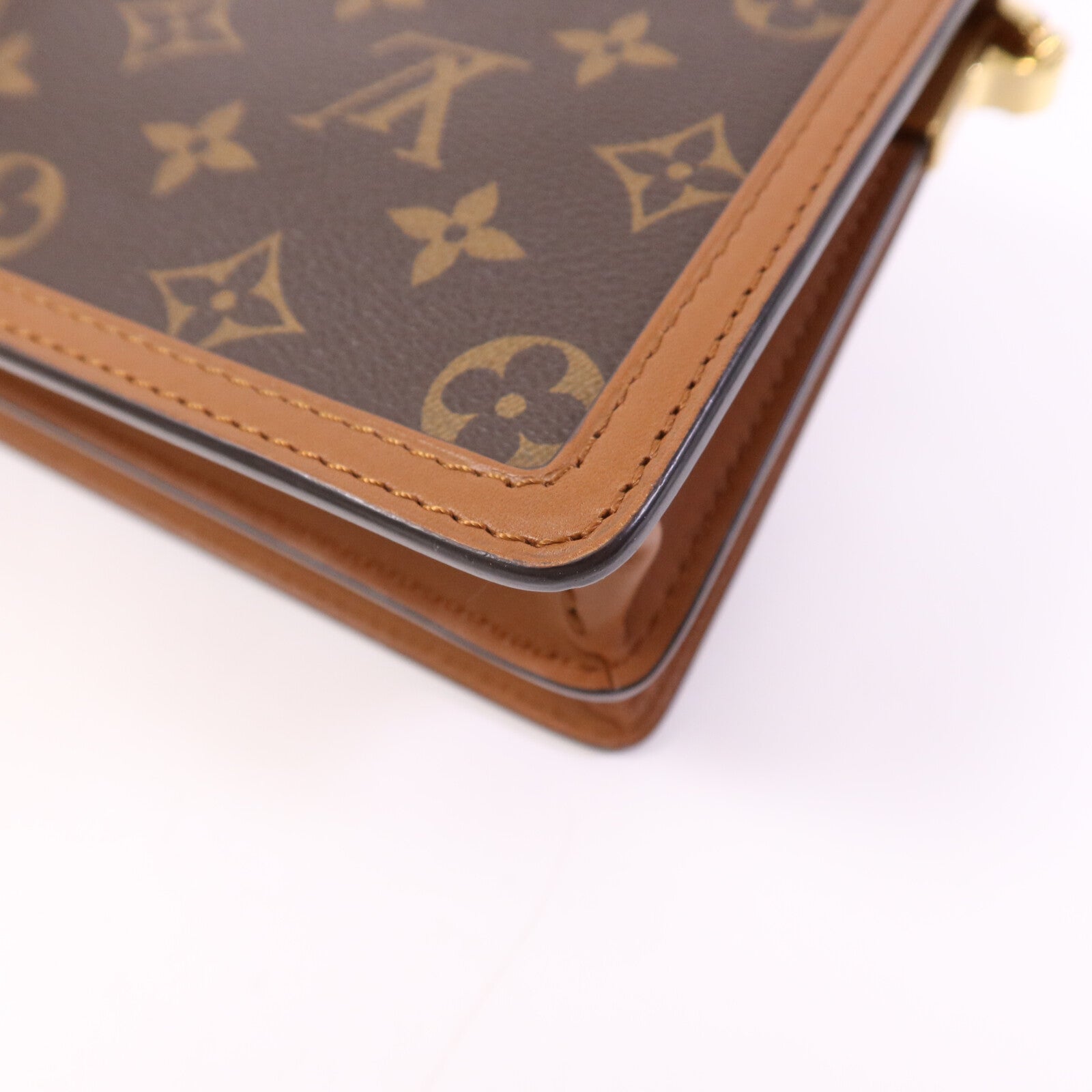LOUIS VUITTON 【激減優惠】Monogram Reverse Mini Dauphine 金扣肩背袋