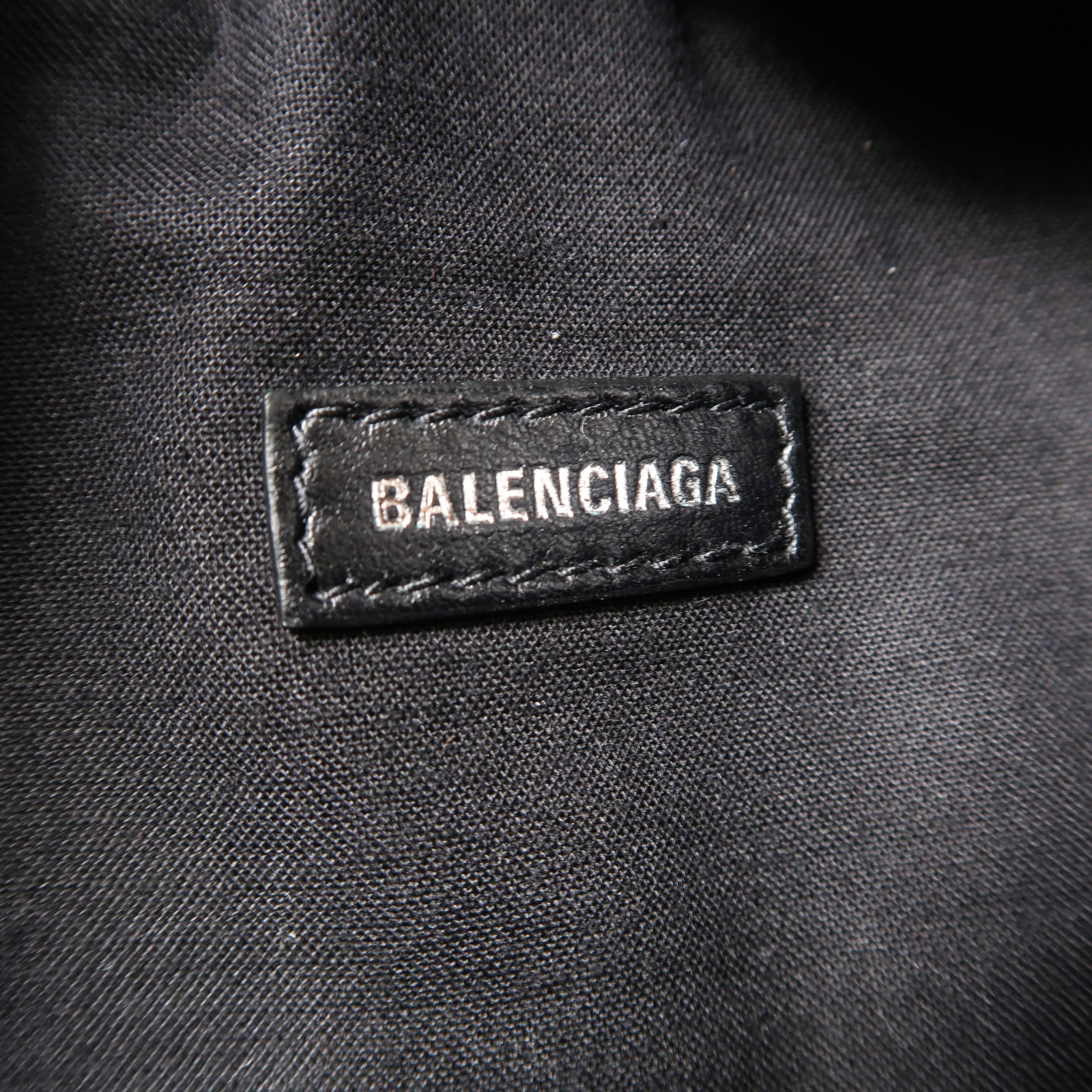 BALENCIAGA 【激減優惠】牛皮皮革Waist Bag銀扣腰包黑色