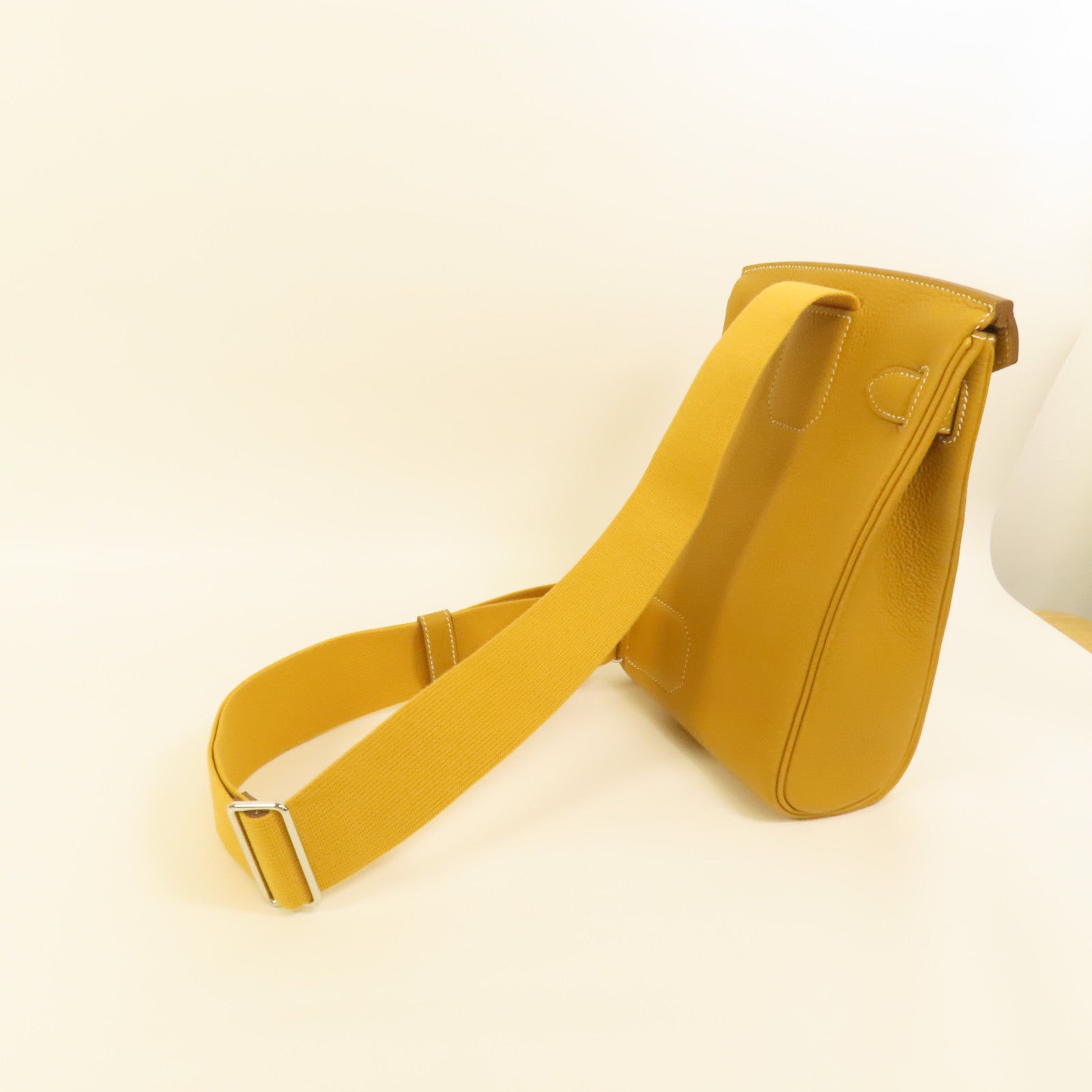 HERMES Togo皮革Hac A Dos PM銀扣背包Natural Sable