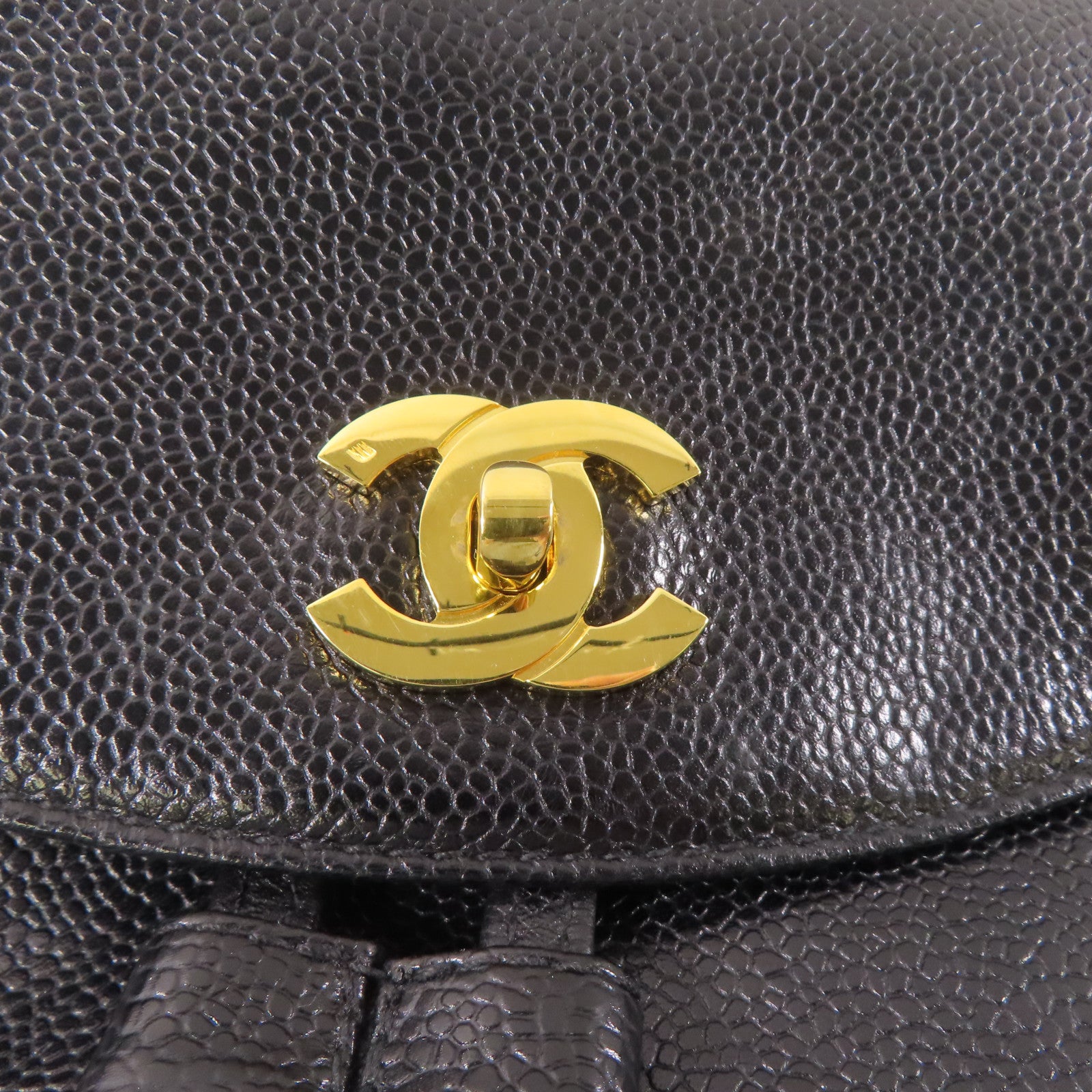 CHANEL【激減優惠】 牛皮皮革Backpack金扣鏈帶背包黑色
