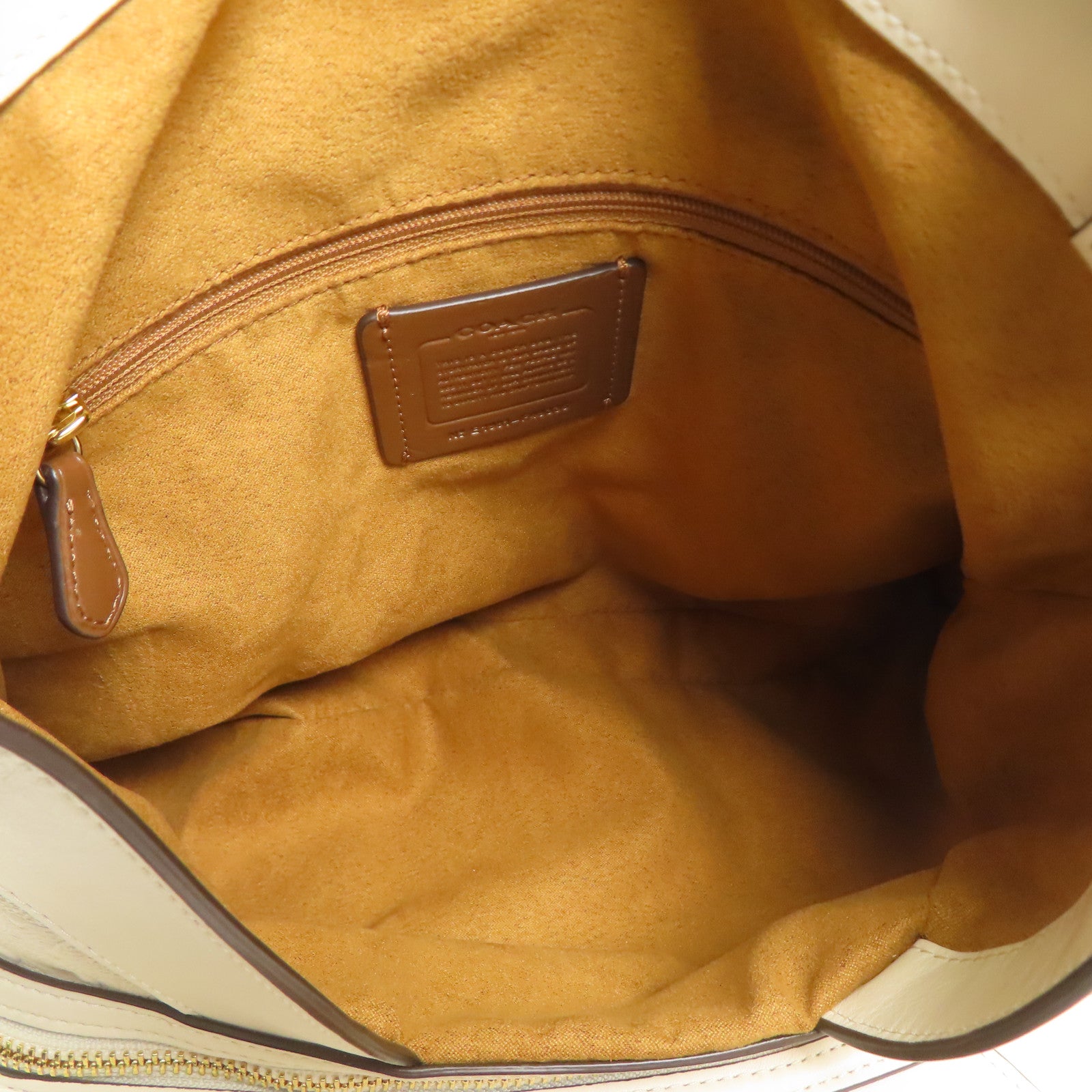 COACH GHW Shoulder Bag Calfskin Leather White