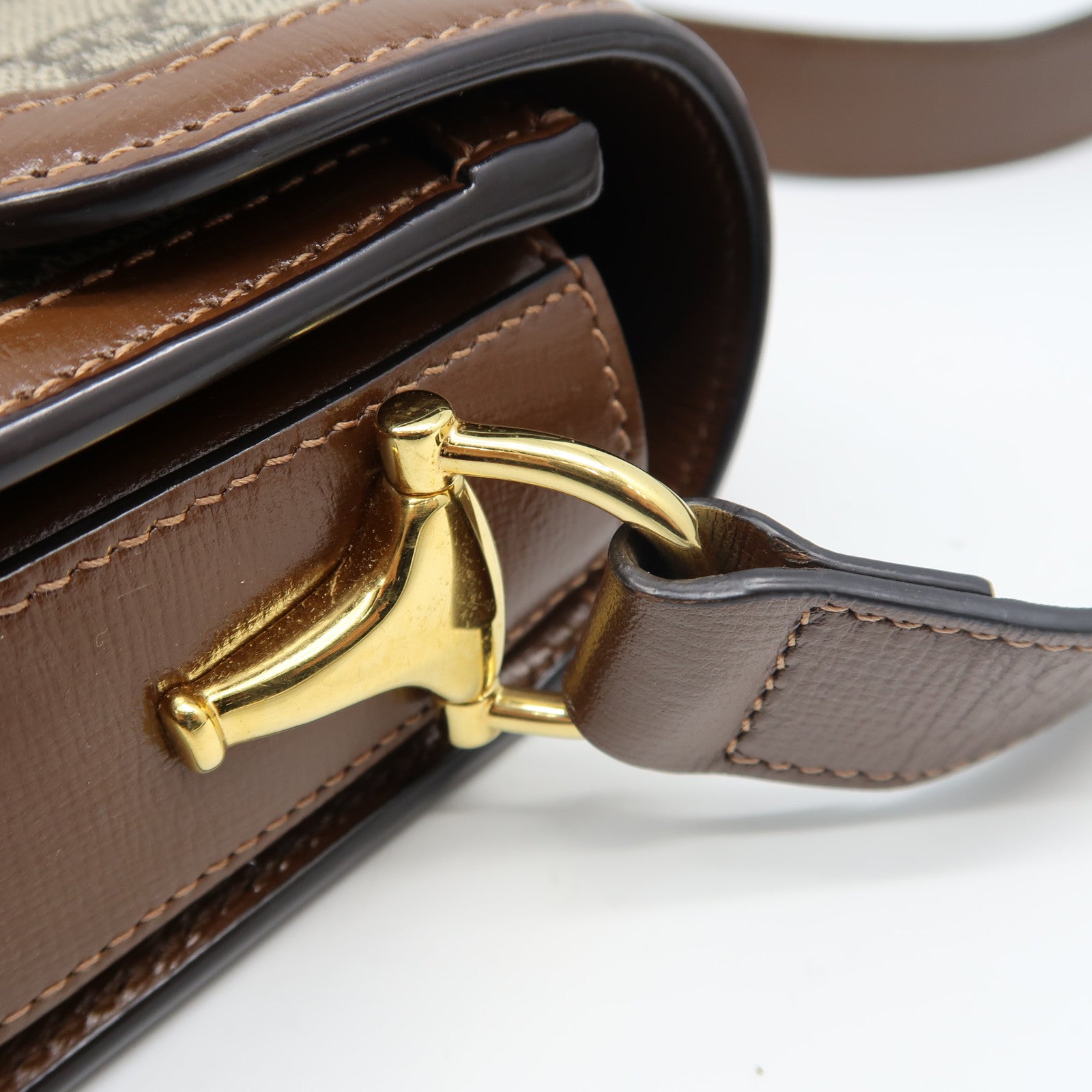 GUCCI 塗層帆布Horsebit 1955 Small金扣肩背袋啡色