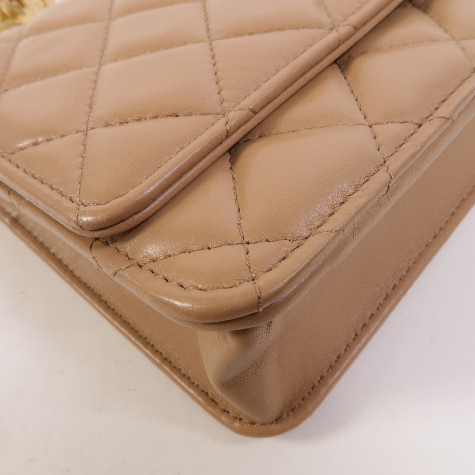 CHANEL 羊皮皮革WOC Wallet On Chain鏈帶肩背袋