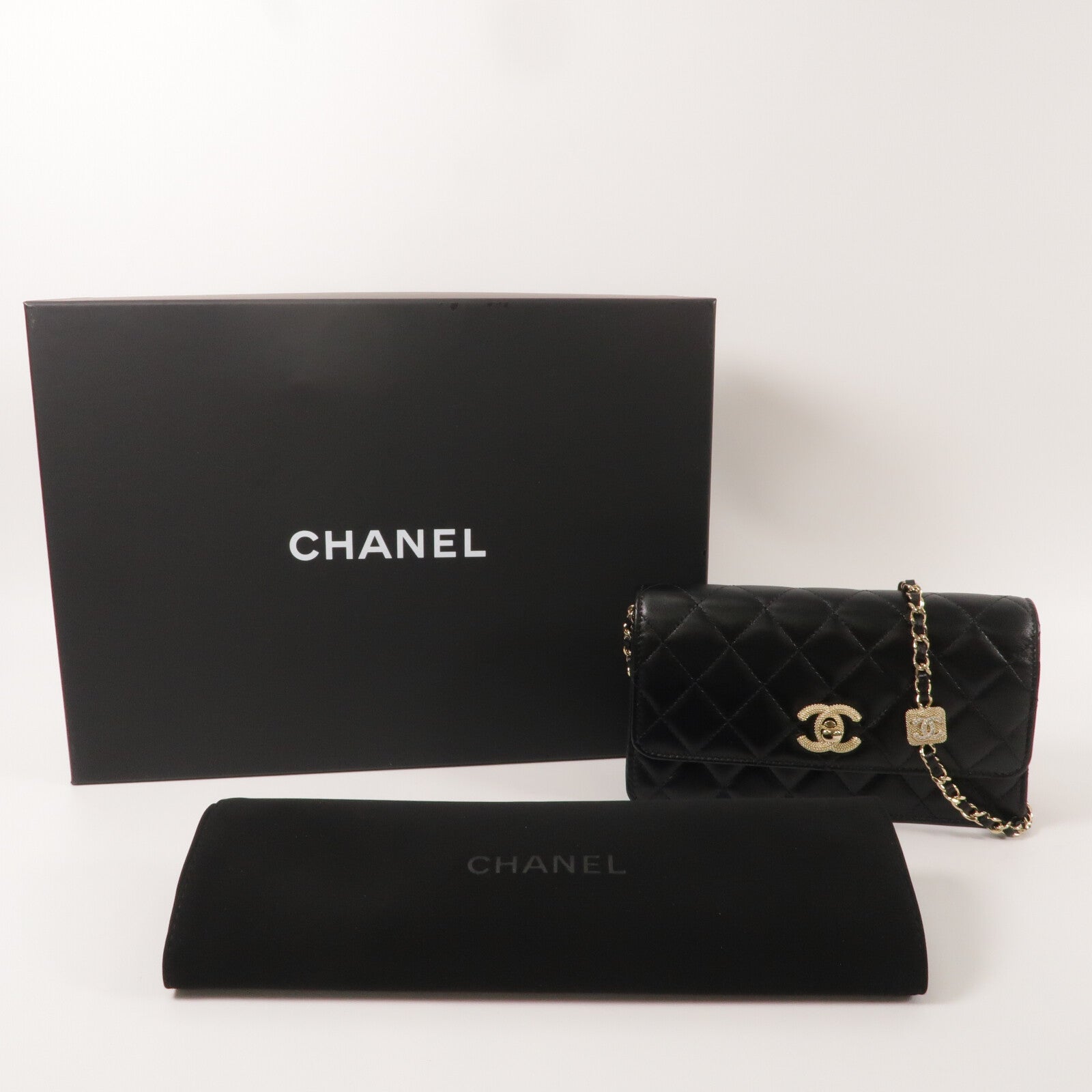 CHANEL 羊皮皮革Chain Shoulder鏈帶肩背袋
