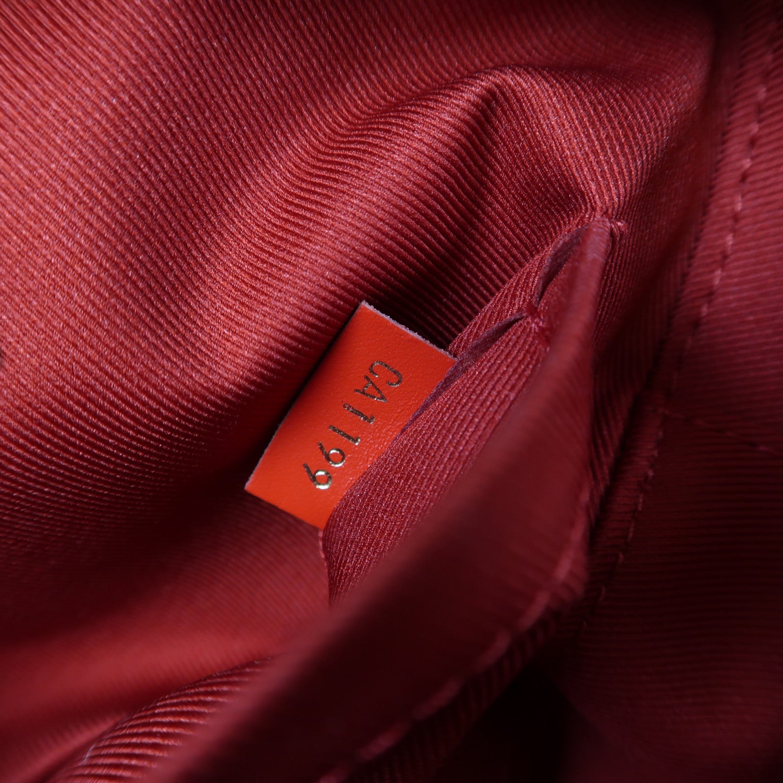 LOUIS VUITTON Monogram Saintonge金扣肩背袋啡色/紅色