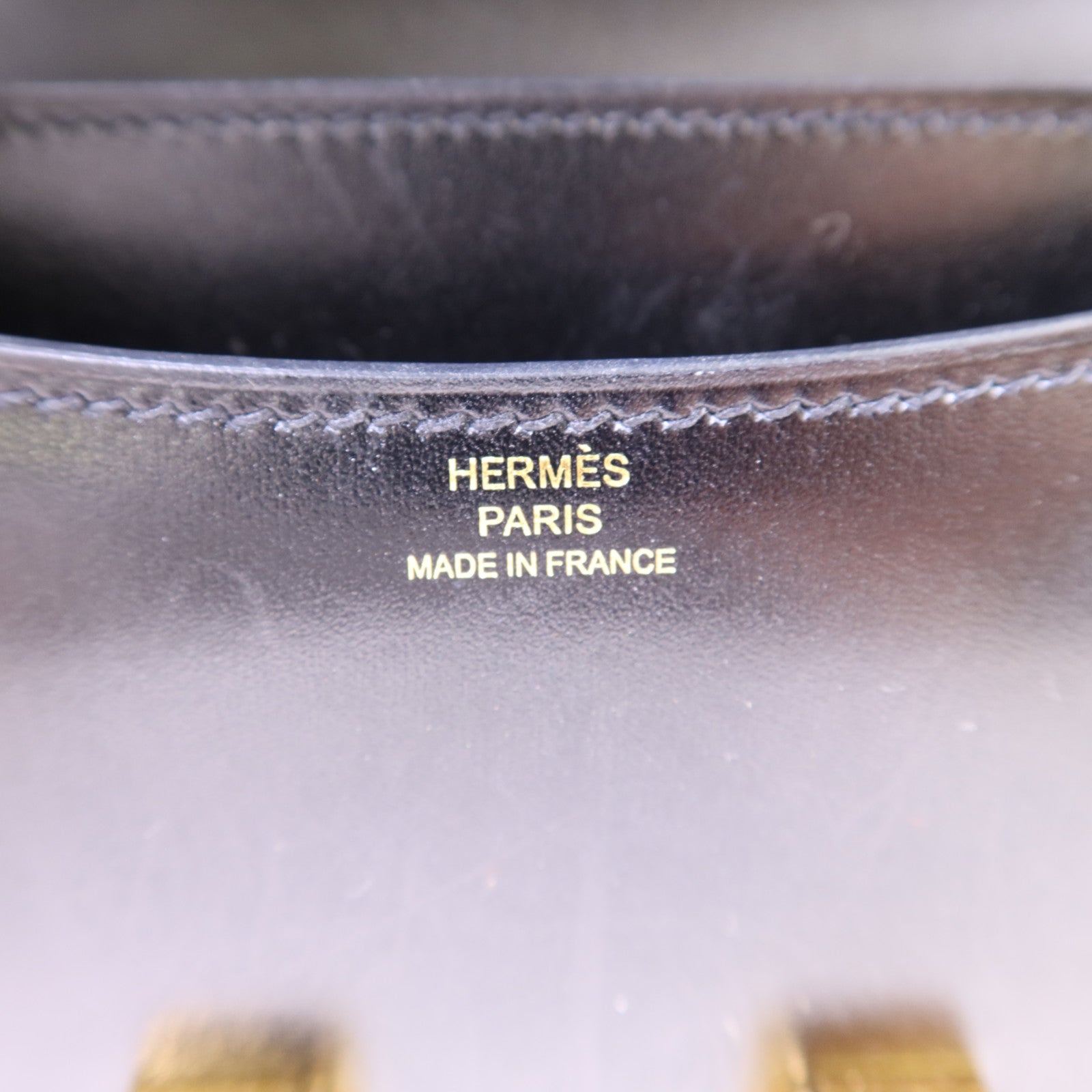 HERMES 【激減優惠】Box Calf皮革Constance Mini金扣肩背袋Noir