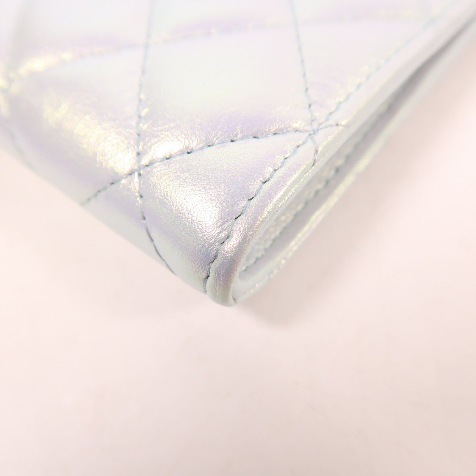 CHANEL 皮革Phone Holder銀扣鏈帶肩背袋