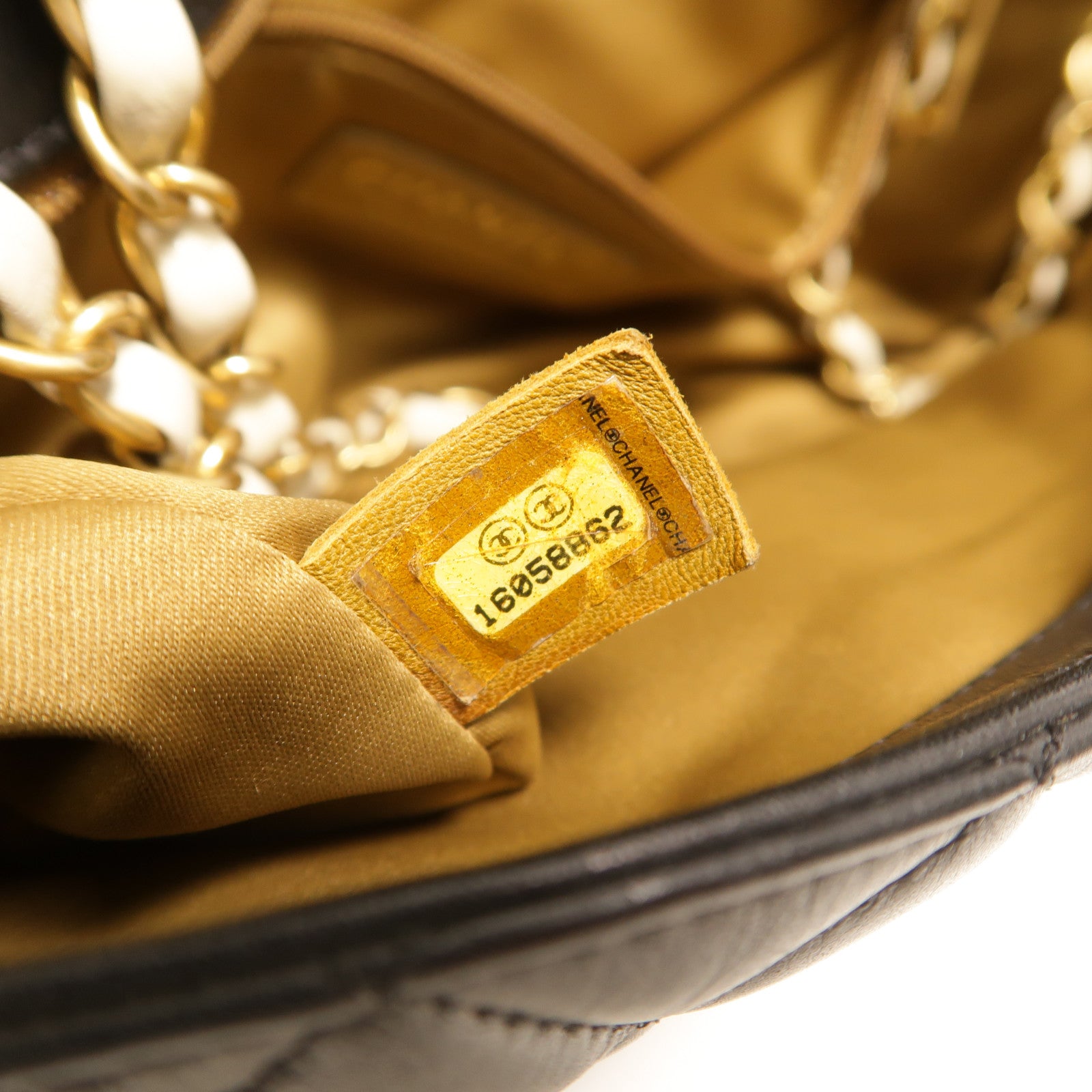 CHANEL 牛皮皮革2.55 East West Mademoiselle鏈帶肩背袋