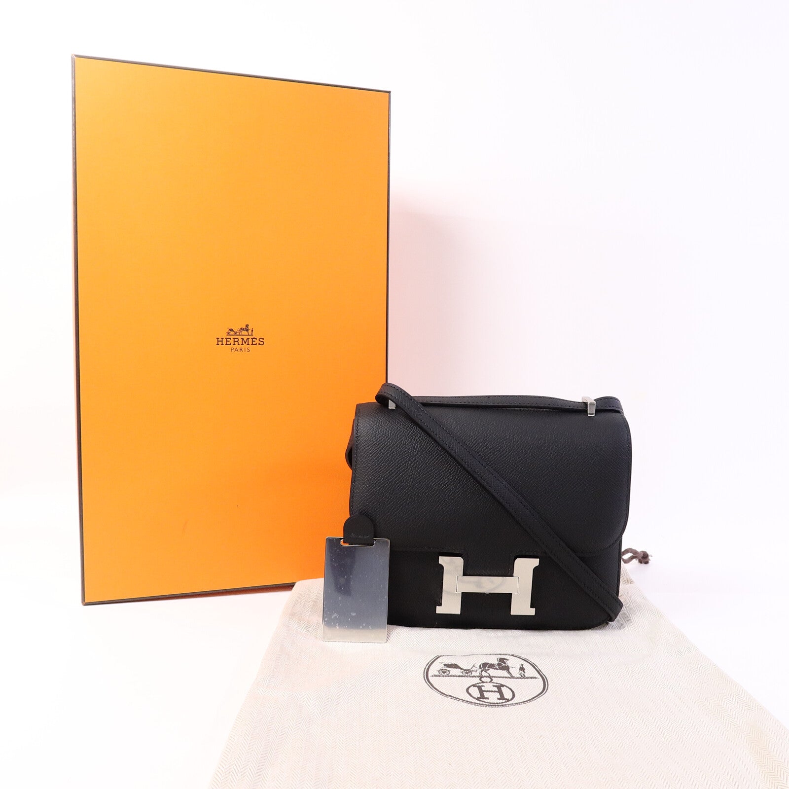 HERMES Epsom皮革Mini Constance肩背袋Noir