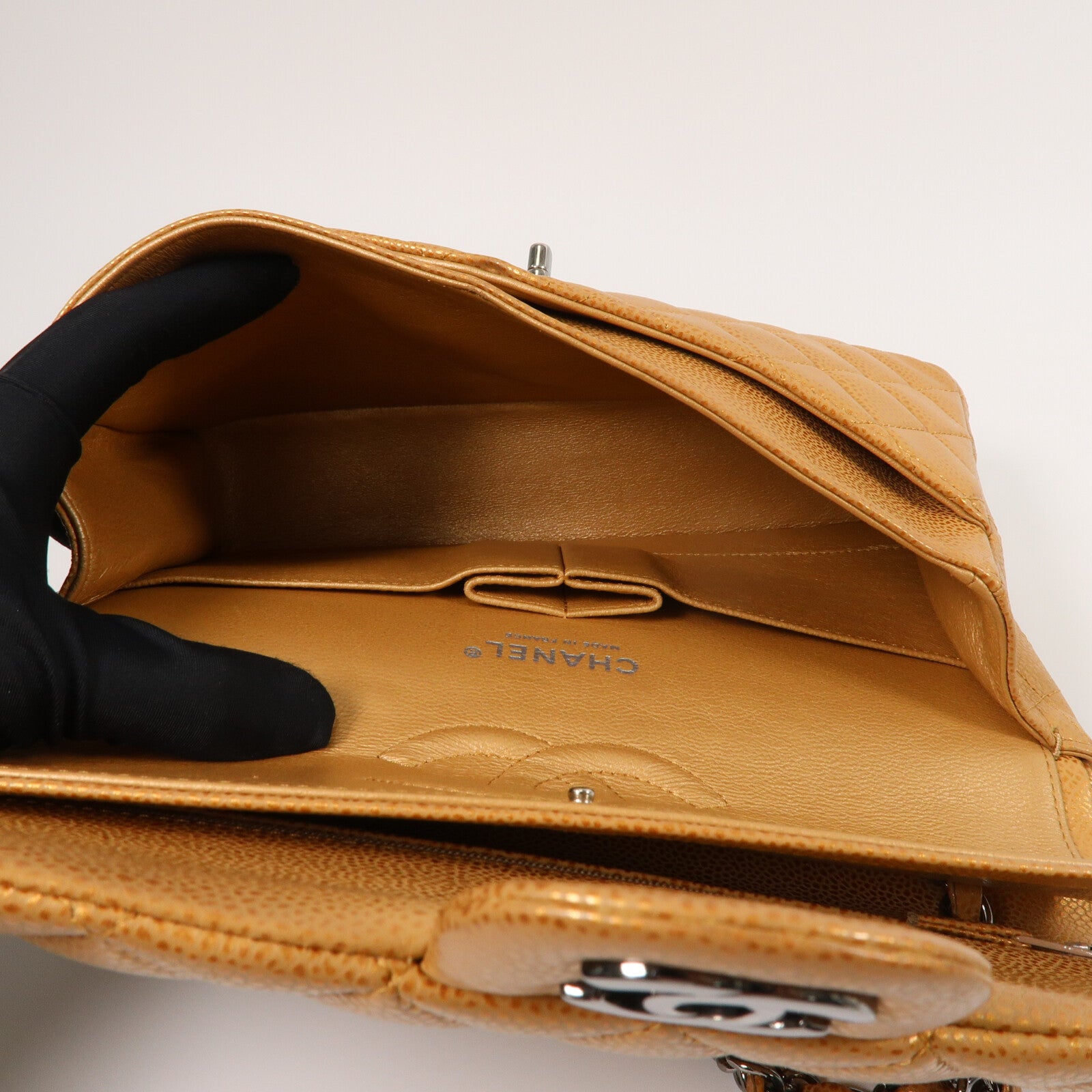 CHANEL 牛皮皮革Classic Flap 25鏈帶肩背袋
