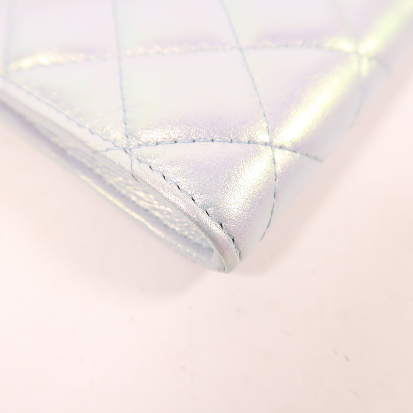 CHANEL 皮革Phone Holder銀扣鏈帶肩背袋