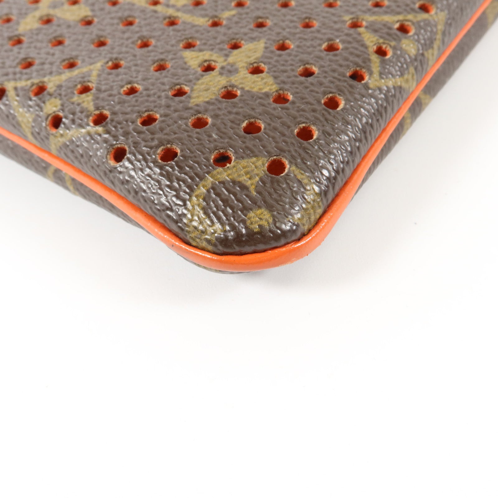 LOUIS VUITTON Monogram Perforated Pochette Plat金扣小袋
