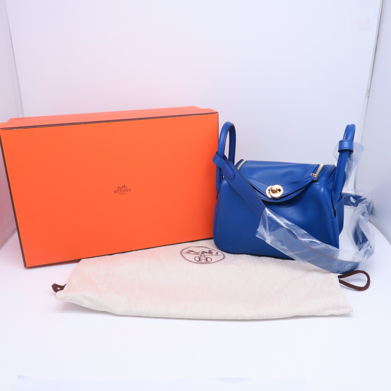 HERMES 【激減優惠】Veau Swift皮革Mini Lindy金扣肩背袋藍色
