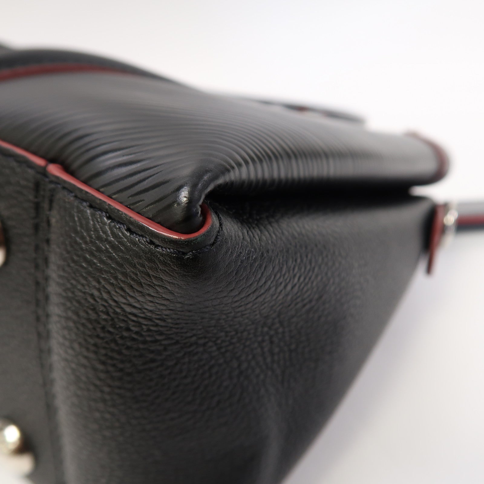 LOUIS VUITTON Epi Soufflot BB銀扣手挽肩背兩用袋黑色