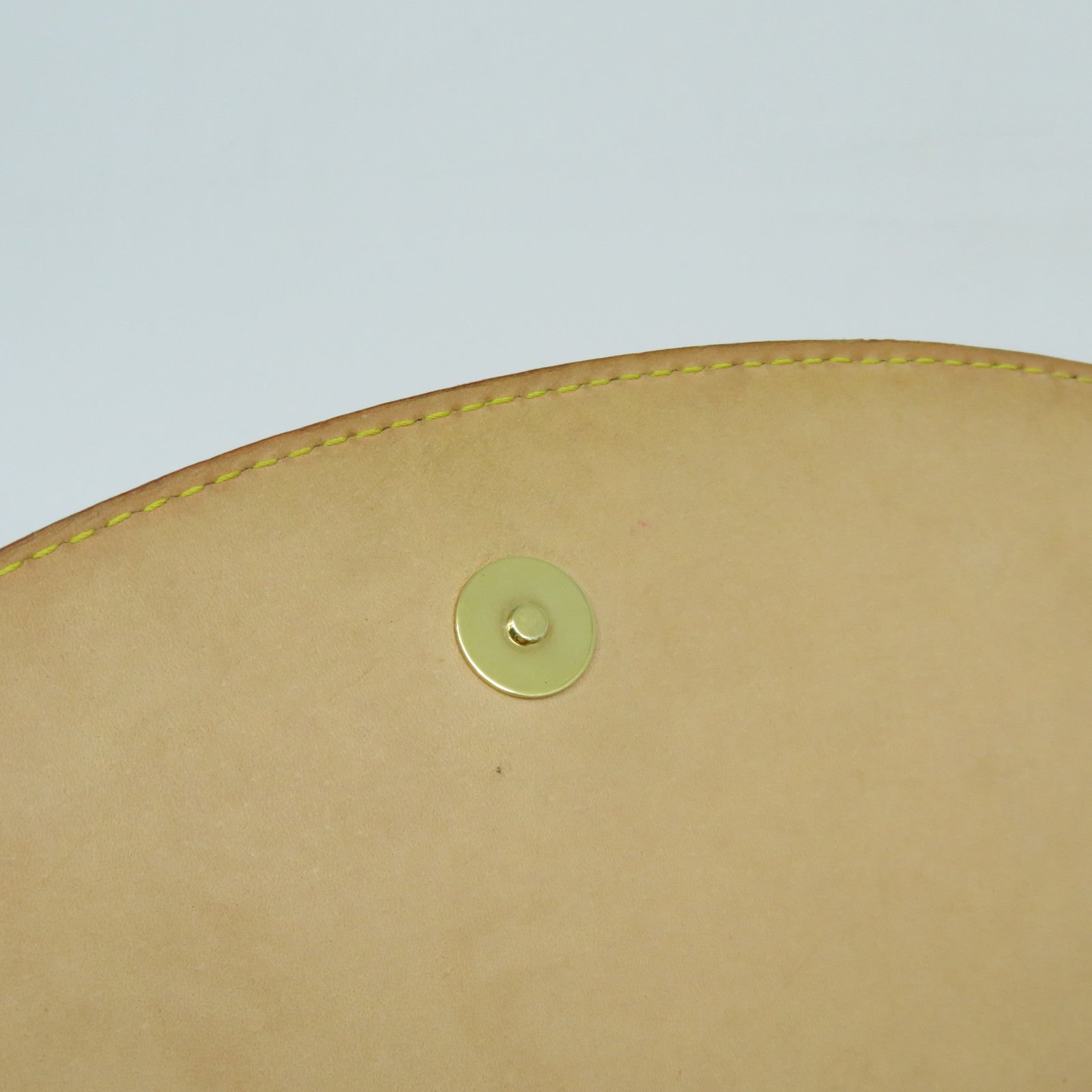 LOUIS VUITTON 【激減優惠】Monogram Vernis Biscayne Bay GM金扣肩背袋米色