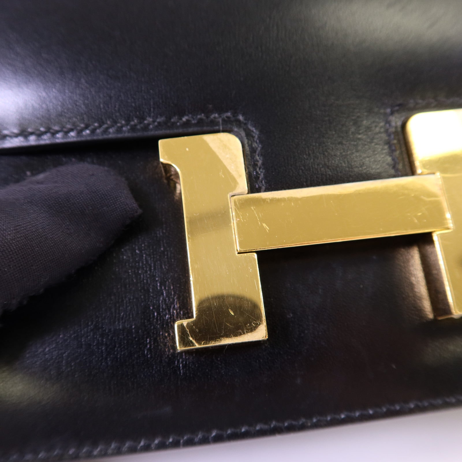HERMES 【激減優惠】Box Calf皮革Constance Mini金扣肩背袋Noir