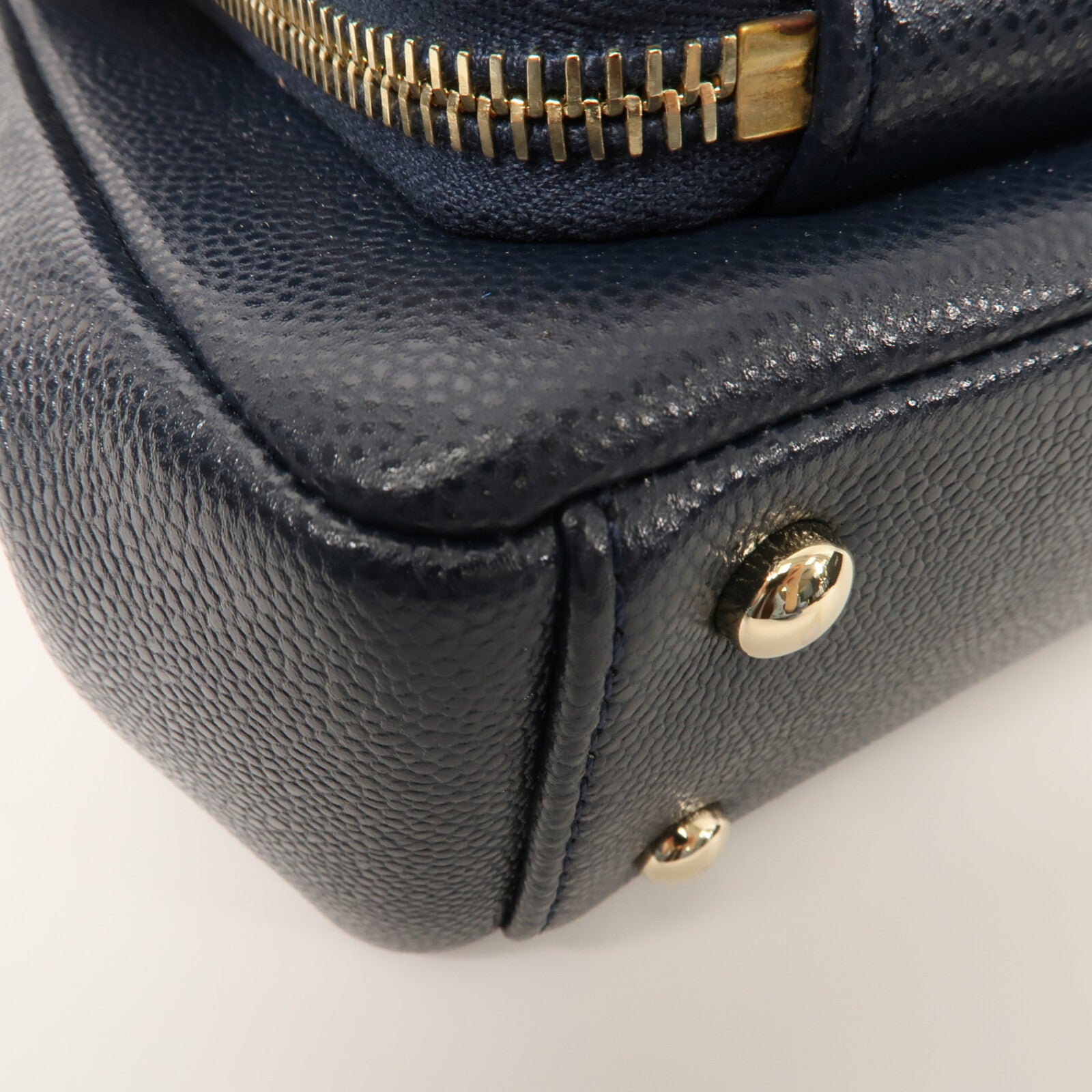 CHANEL 牛皮皮革Bussiness Affinity Small鏈帶手挽肩背兩用袋