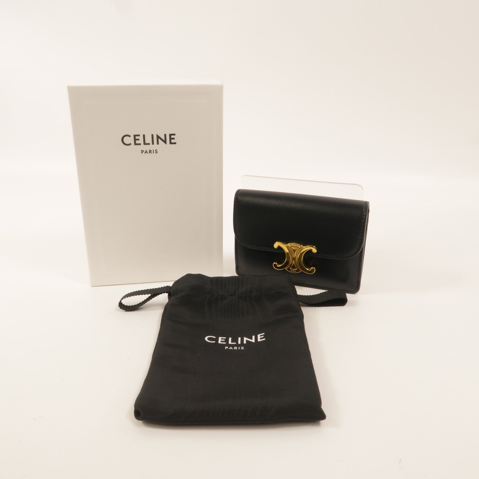 CELINE 牛皮皮革Card Holder With Flap Triomphe卡片套