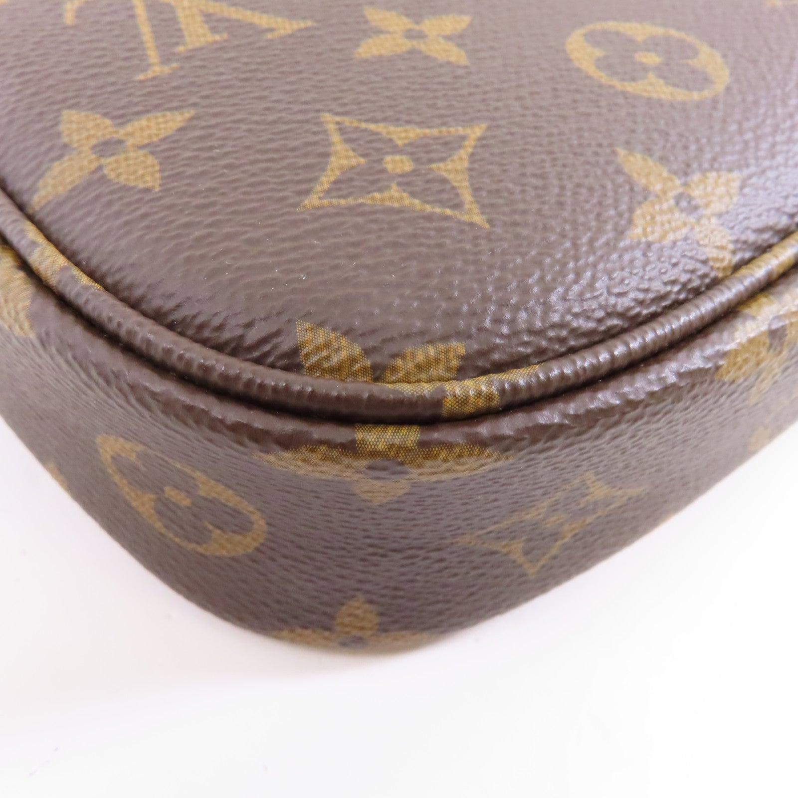 LOUIS VUITTON Monogram Wallet On Chain Ivy金扣鏈帶肩背袋啡色