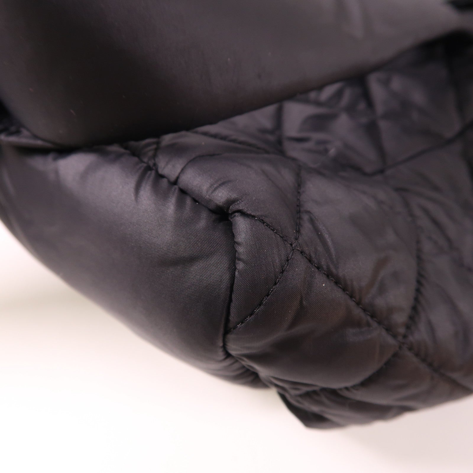 CHANEL 尼龍Coco Cocoon Backpack銀扣背包