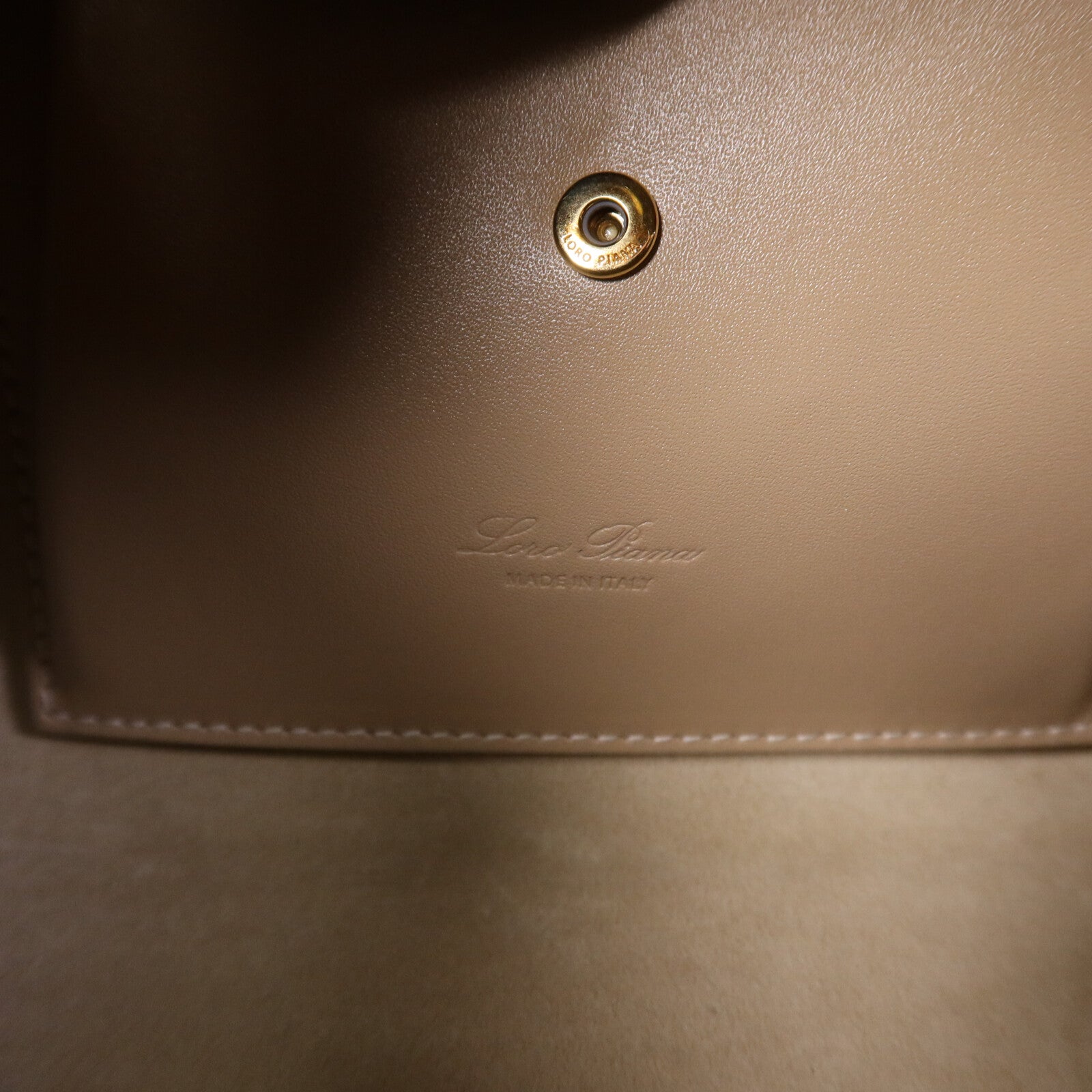 Loro Piana 牛皮皮革Loro Piana L27金扣手挽肩背兩用袋