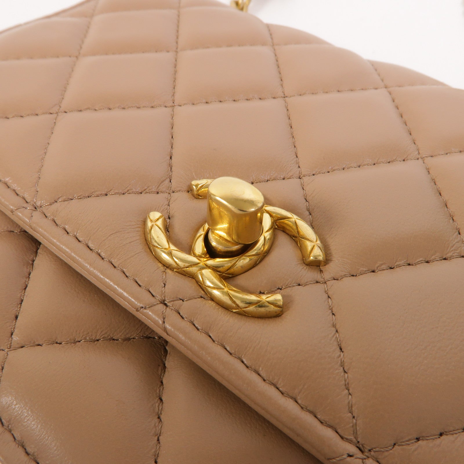 CHANEL 羊皮皮革WOC Wallet On Chain鏈帶肩背袋