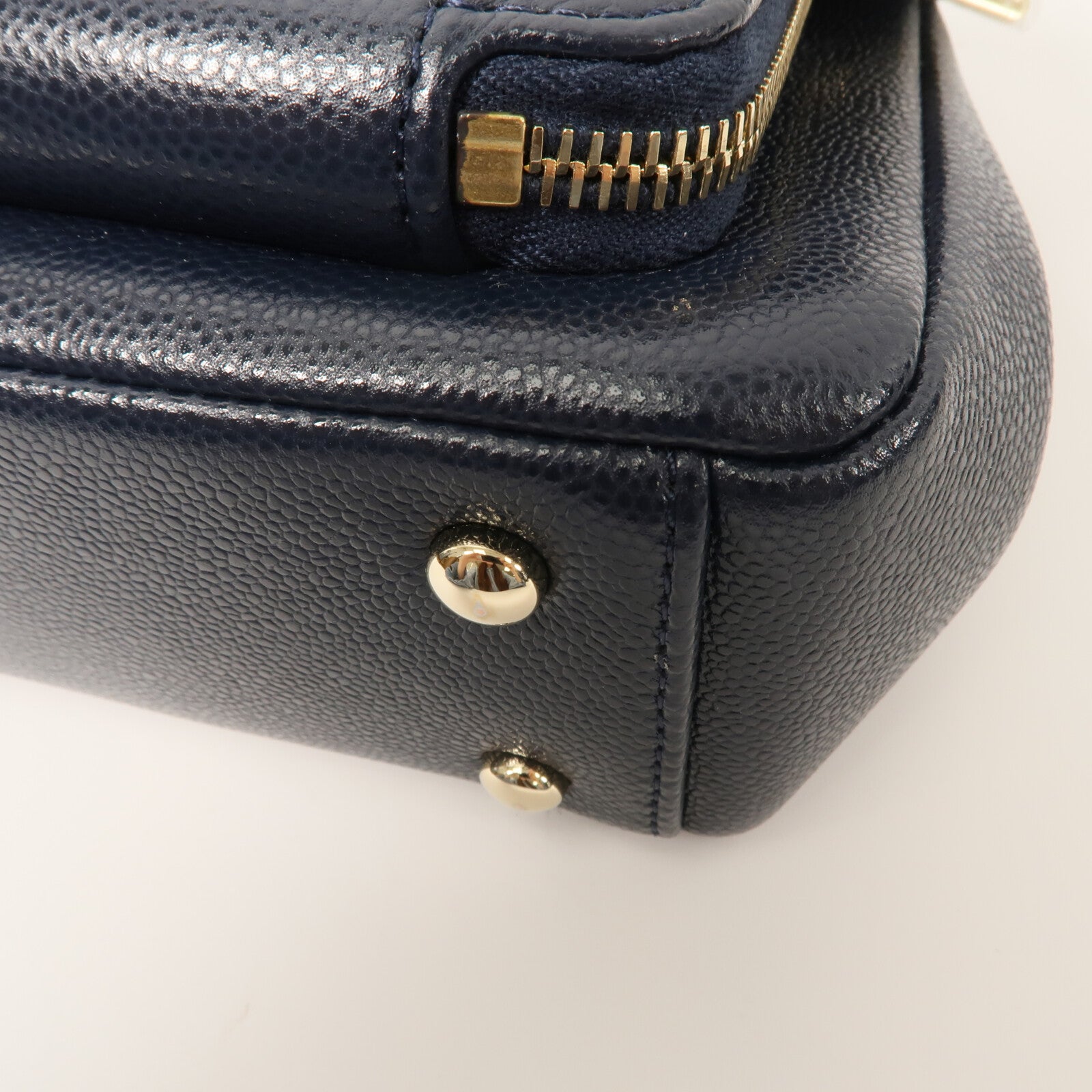 CHANEL 牛皮皮革Bussiness Affinity Small鏈帶手挽肩背兩用袋