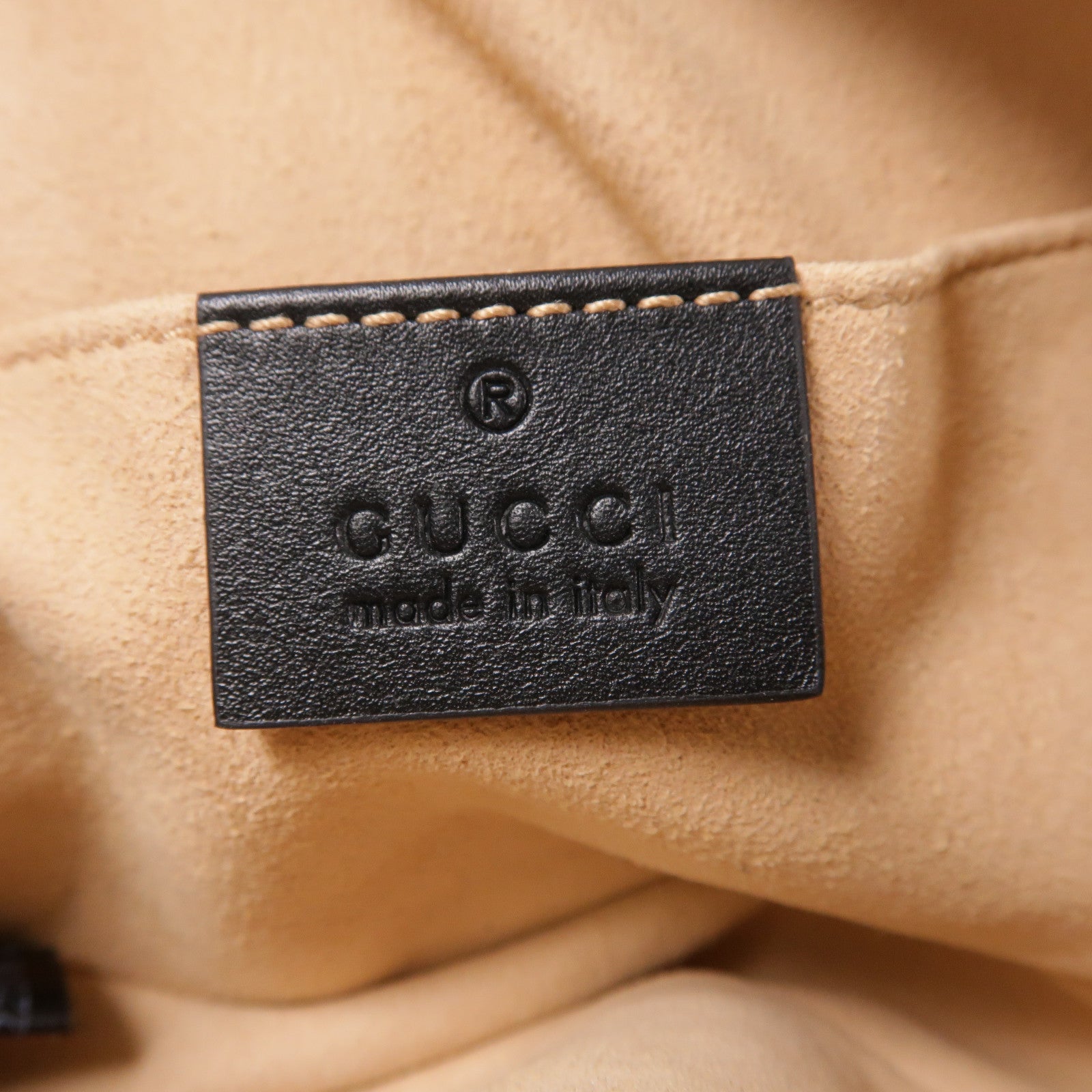 GUCCI 【激減優惠】牛皮皮革GG Marmont Belt Bag金扣腰包黑色