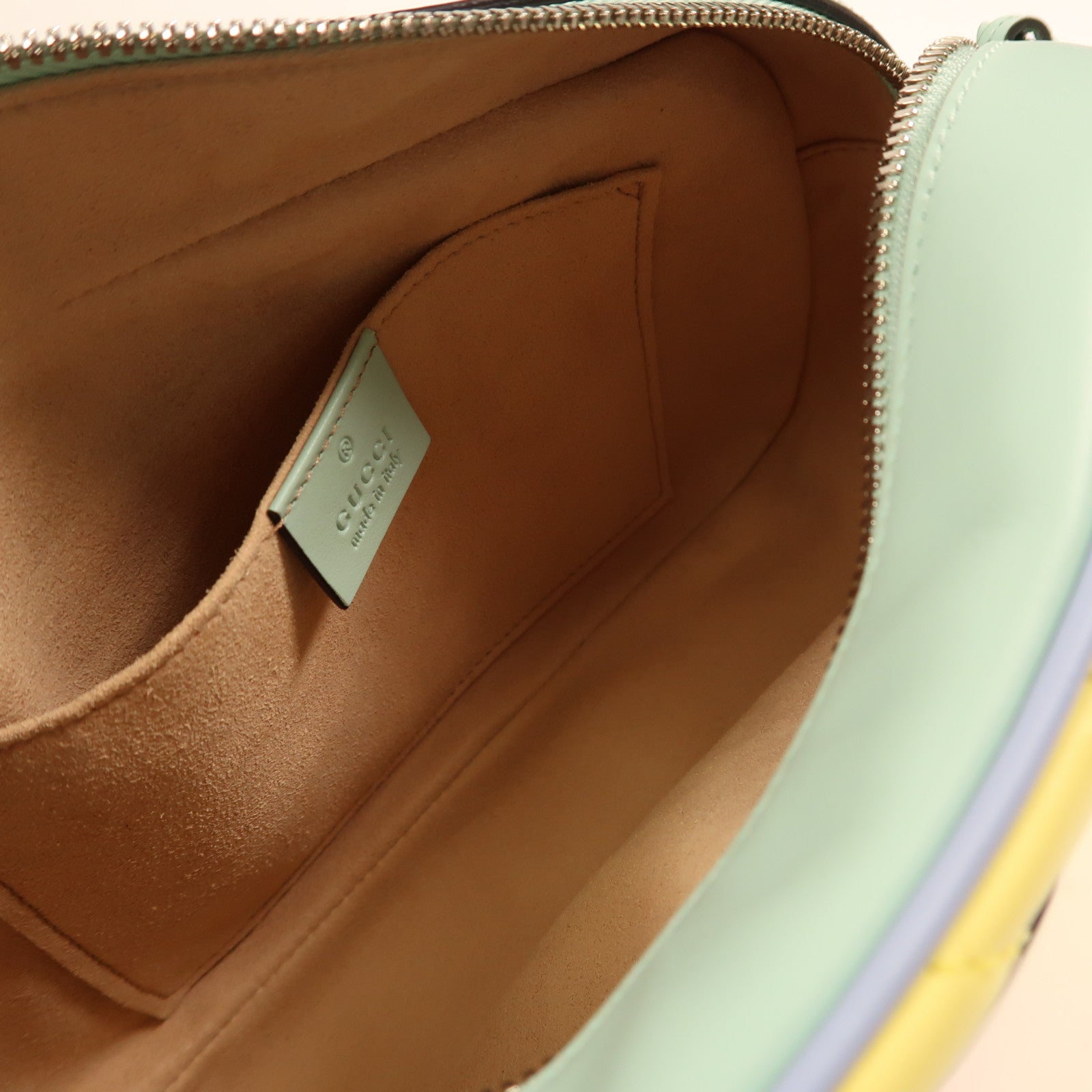 GUCCI 羊皮皮革GG Marmont銀扣鏈帶肩背袋