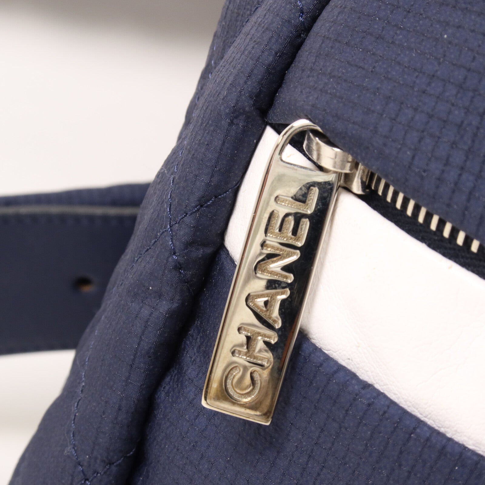 CHANEL 尼龍/牛皮皮革Backpack背包