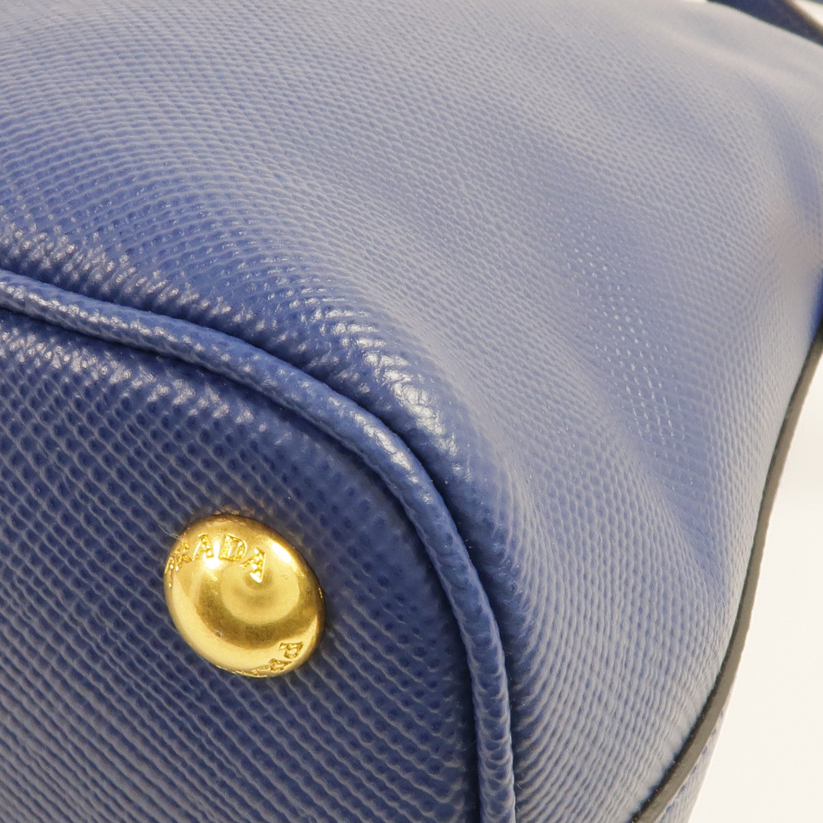 PRADA Saffiano皮革Lux Dome Bag金扣手挽肩背兩用袋