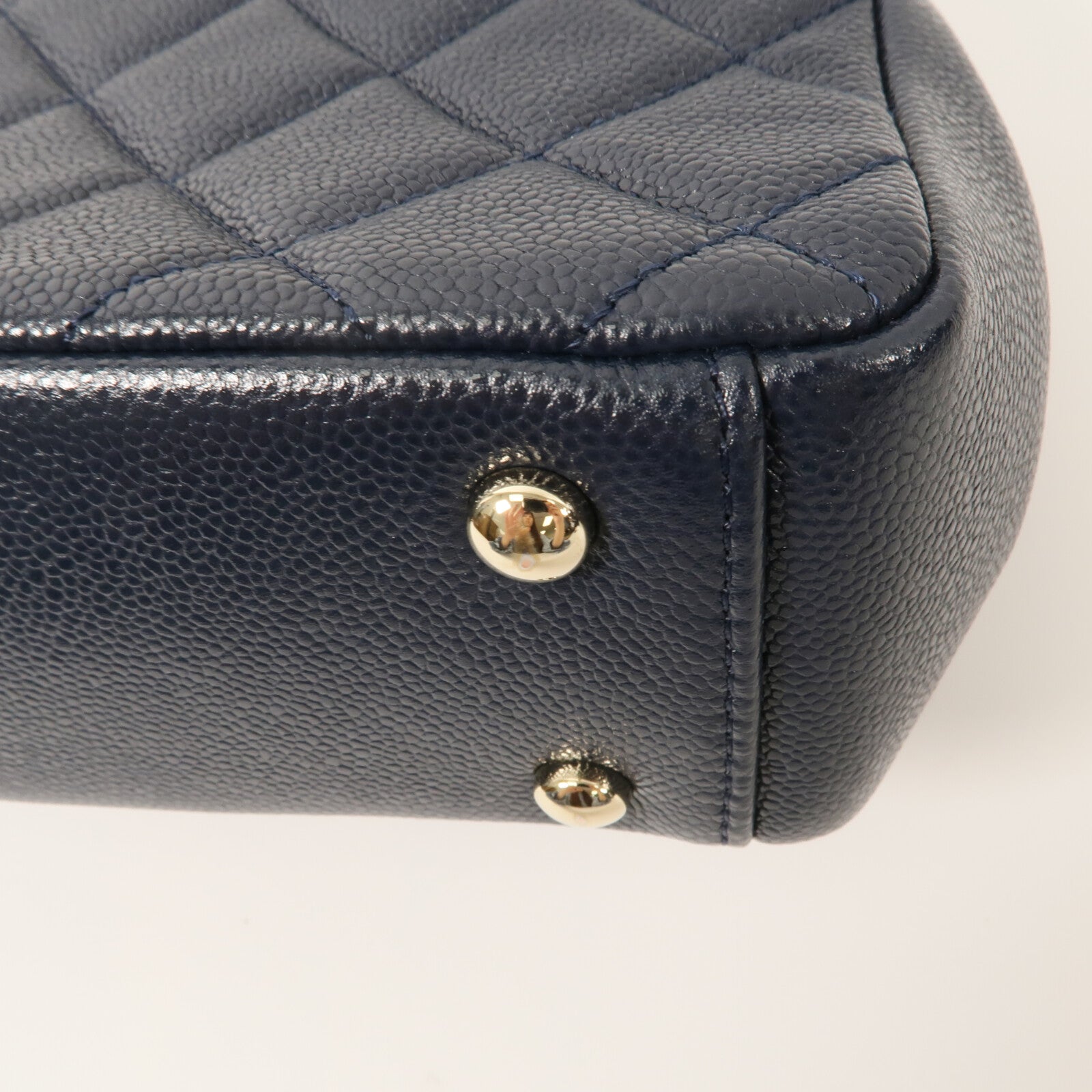 CHANEL 牛皮皮革Bussiness Affinity Small鏈帶手挽肩背兩用袋