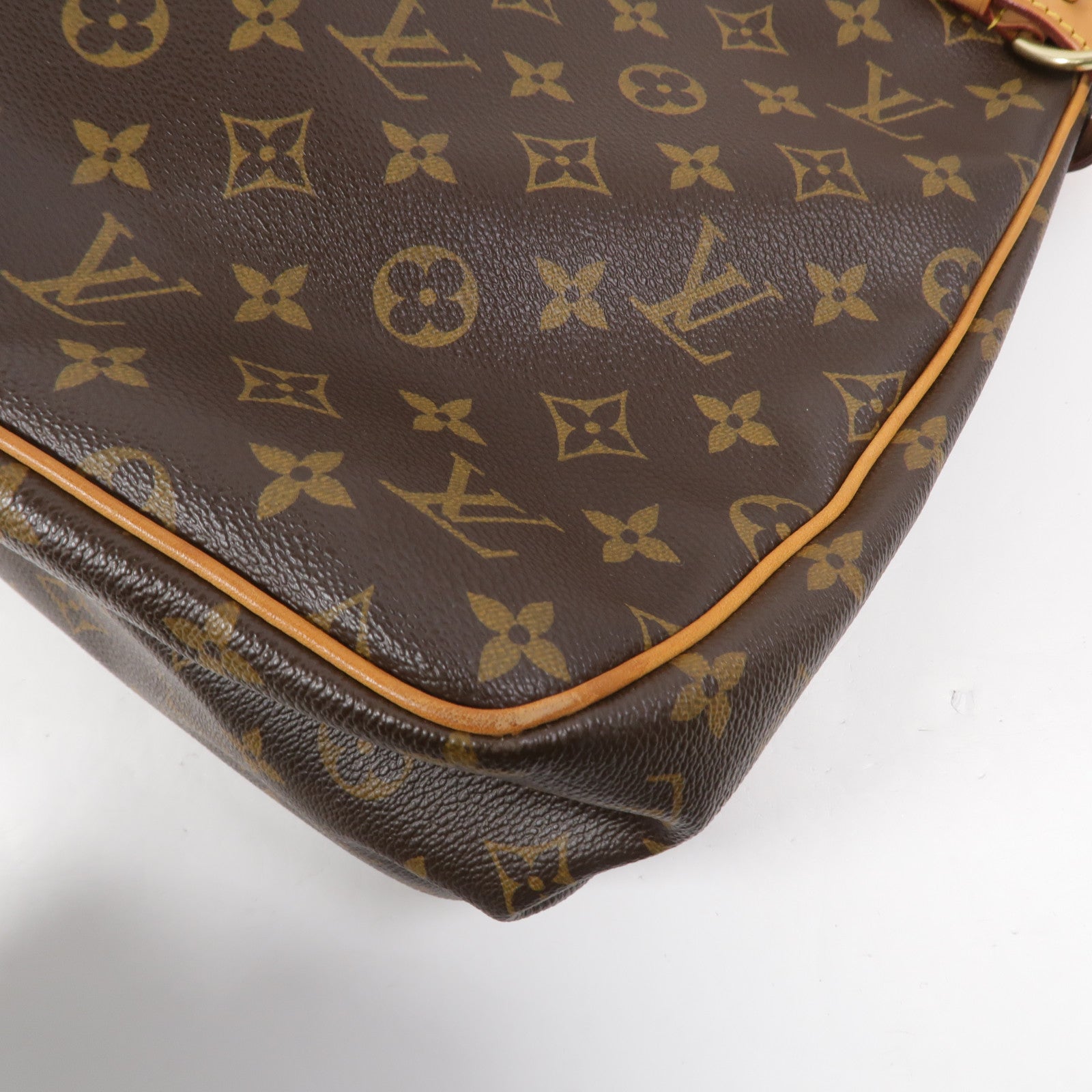 LOUIS VUITTON Monogram Batignolles肩背袋