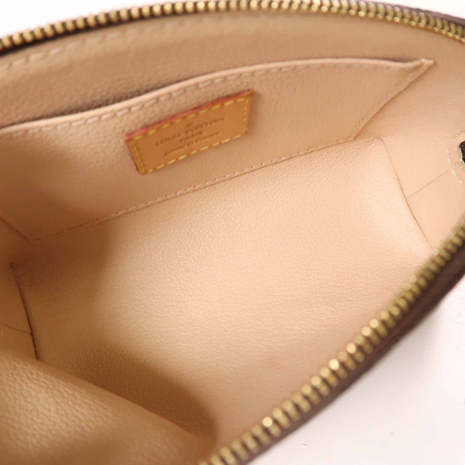LOUIS VUITTON Monogram Cosmetic Pouch金扣手拿包棕色