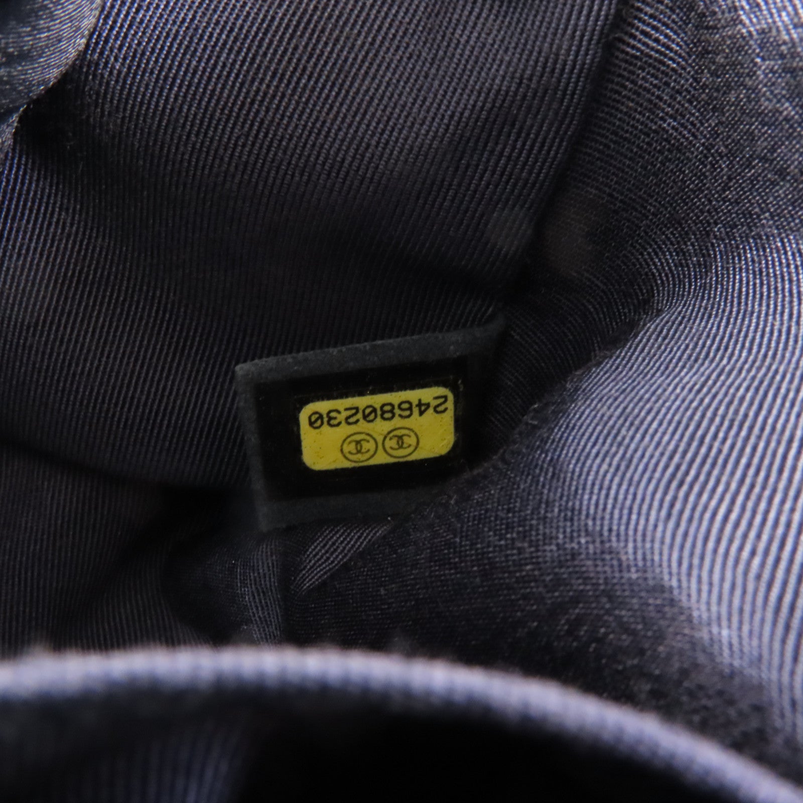 CHANEL 羊皮皮革Boy 25金扣鏈帶肩背袋